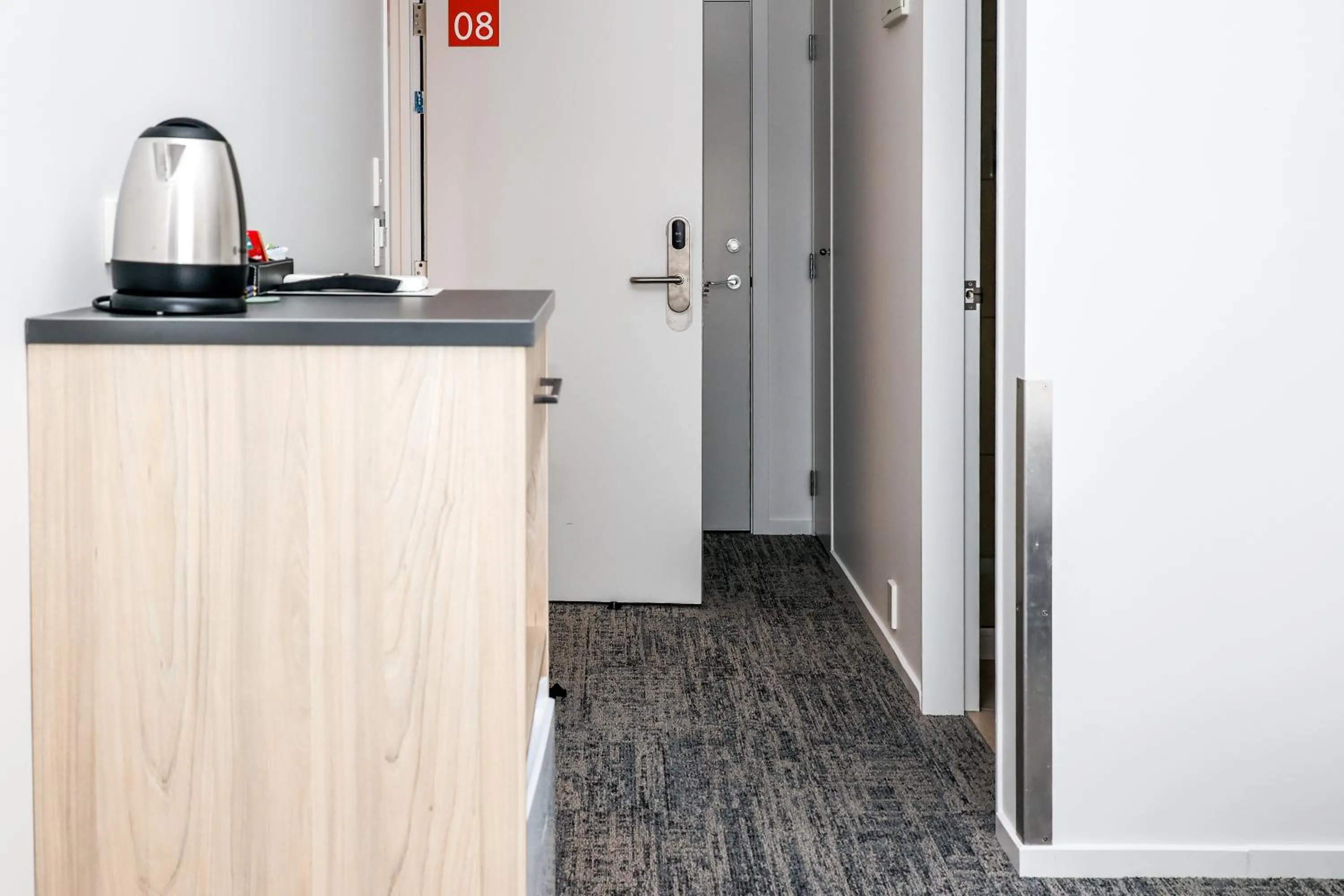 Kitchen or kitchenette in Airport Stays