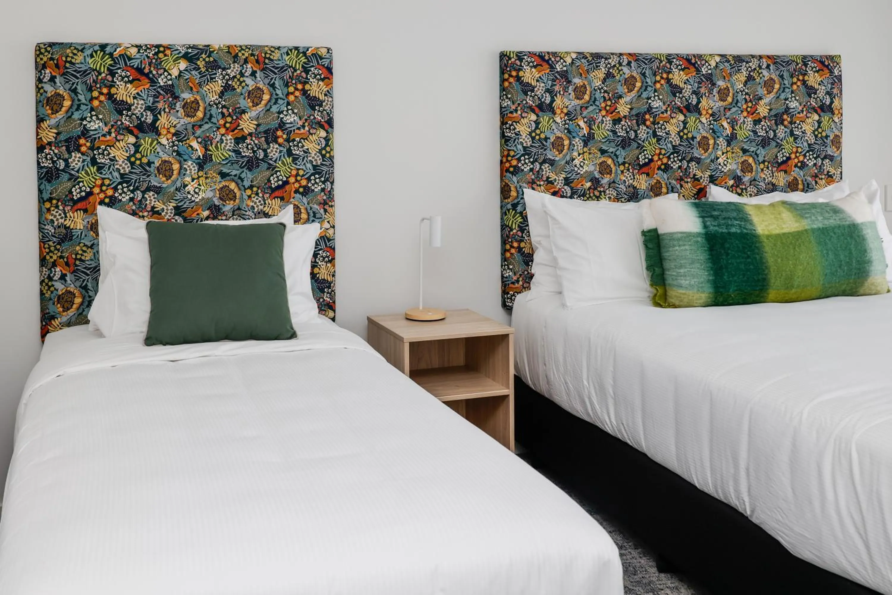 Bedroom, Bed in Airport Stays