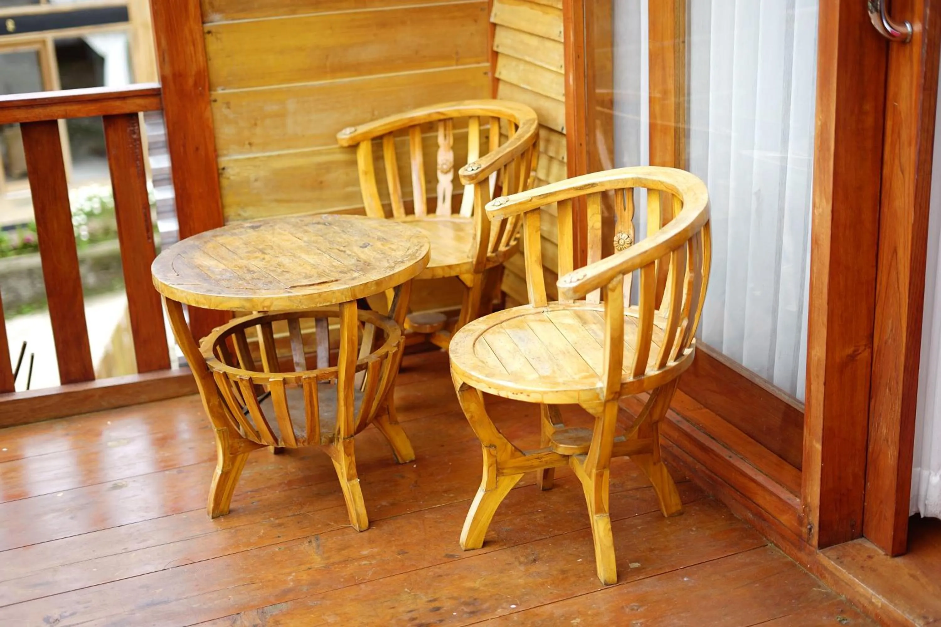 Seating area in Savana Cabin by Fifa Grup