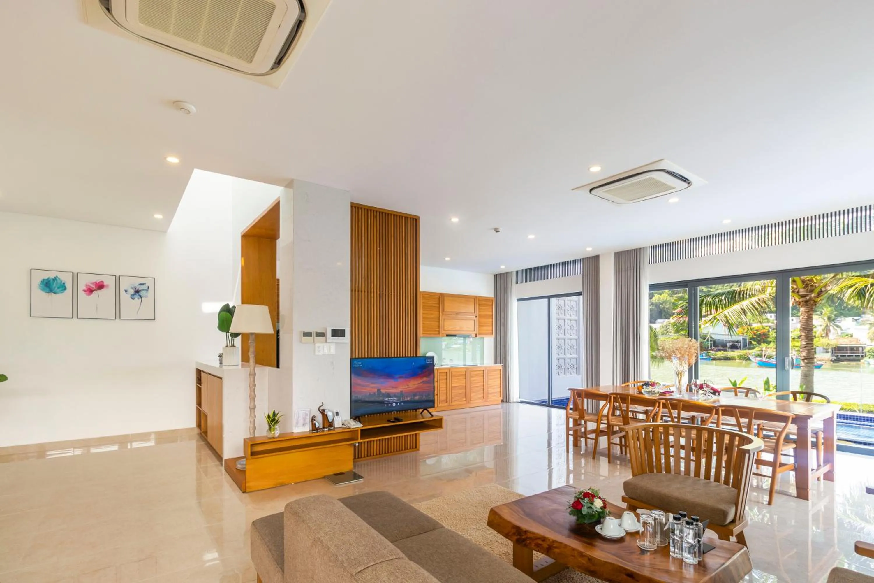 Living room in Champa Island Nha Trang - Resort Hotel & Spa