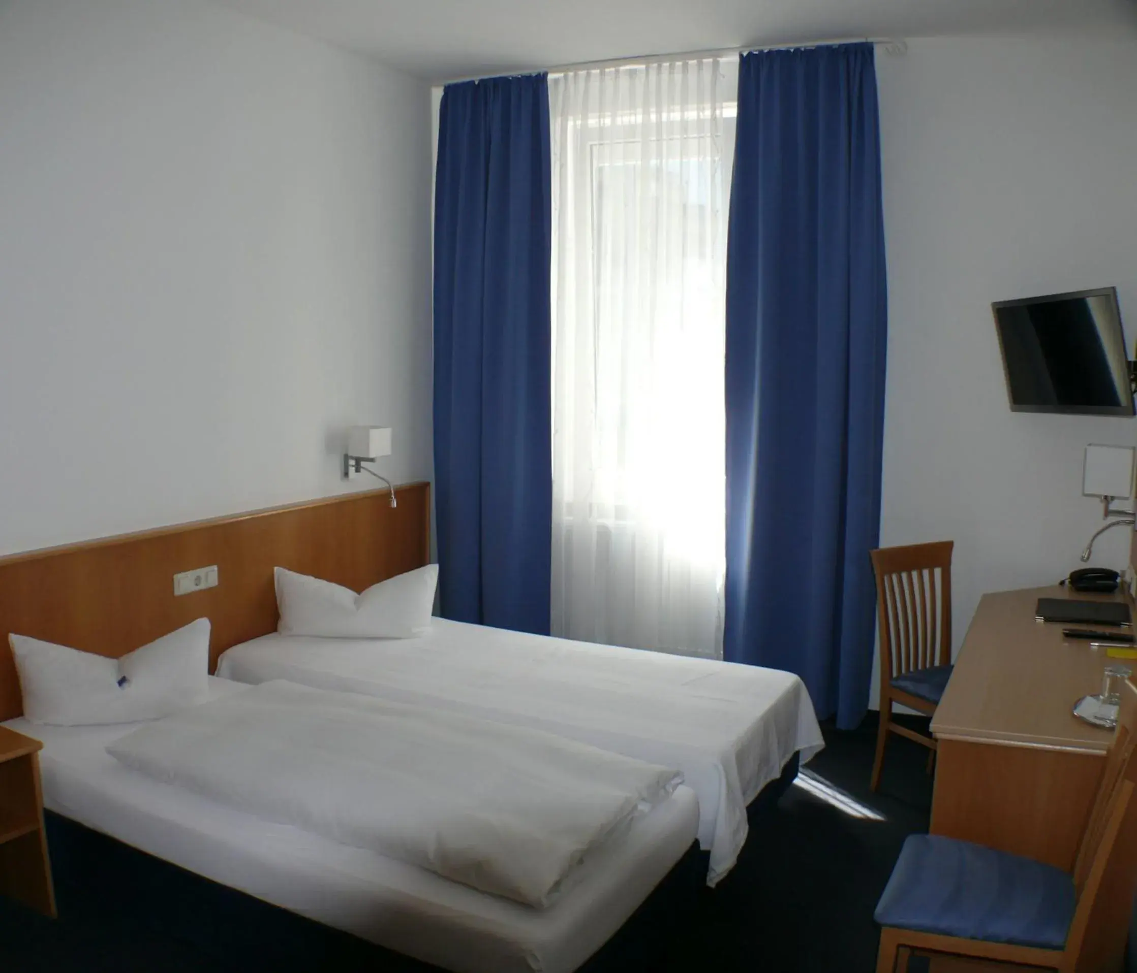 Single Room in Hotel Garni - Haus Gemmer Single Room in Hotel Garni - Haus Gemmer
