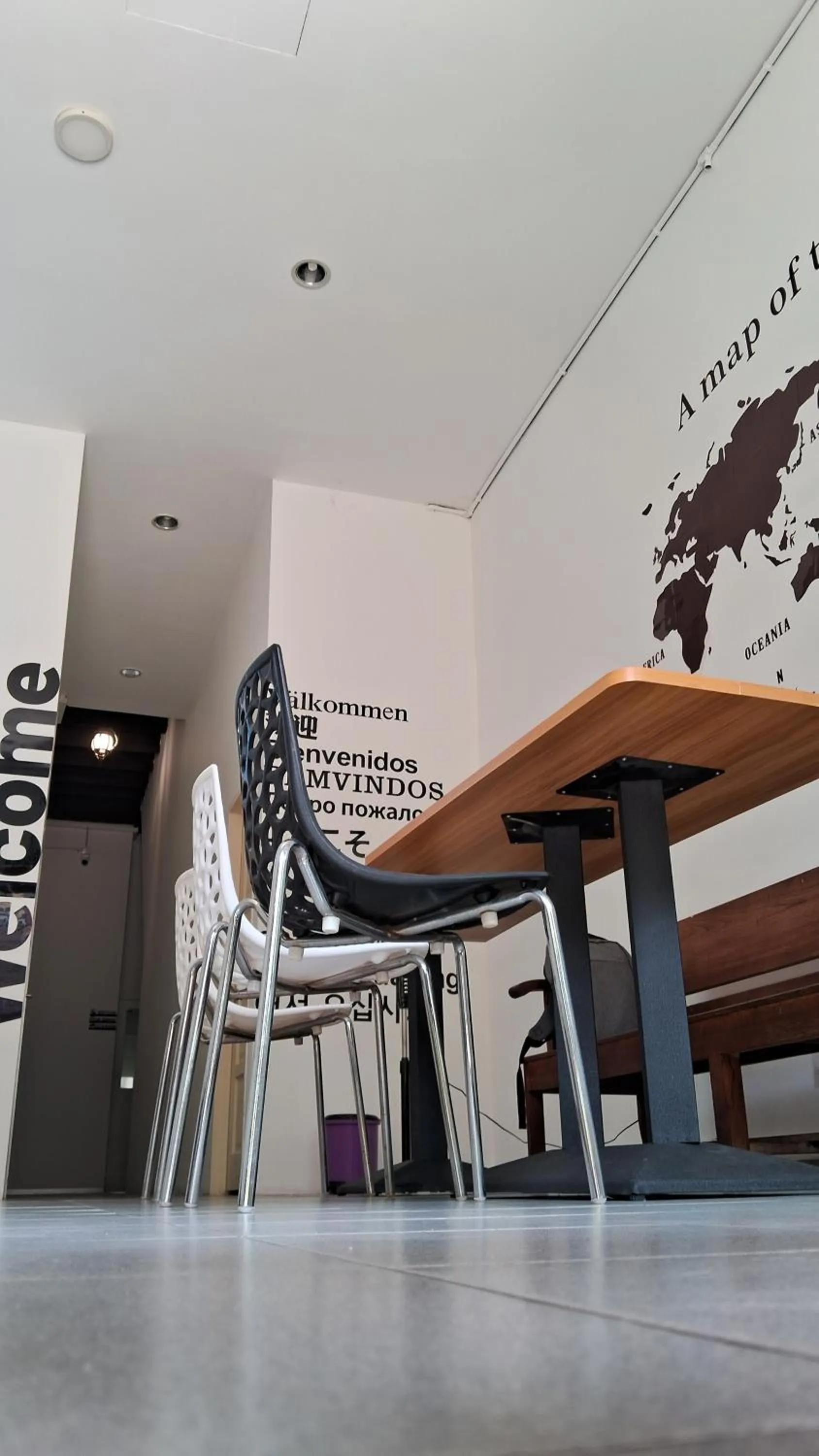 Communal lounge/ TV room in 39 Love Lane - Smart Intelligent Inn Georgetown