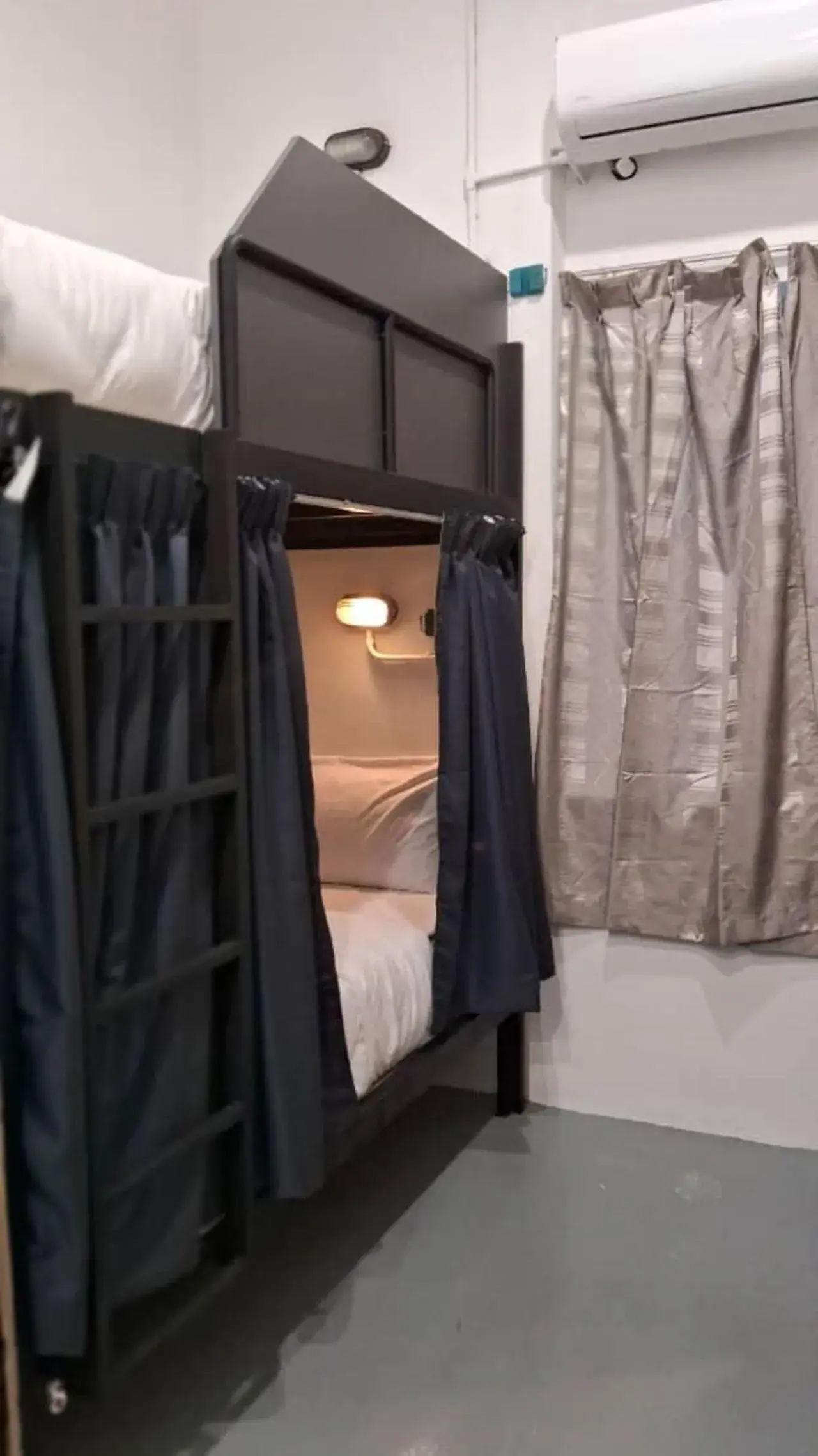 bunk bed, Bed in 39 Love Lane - Smart Intelligent Inn Georgetown bunk bed, Bed in 39 Love Lane - Smart Intelligent Inn Georgetown