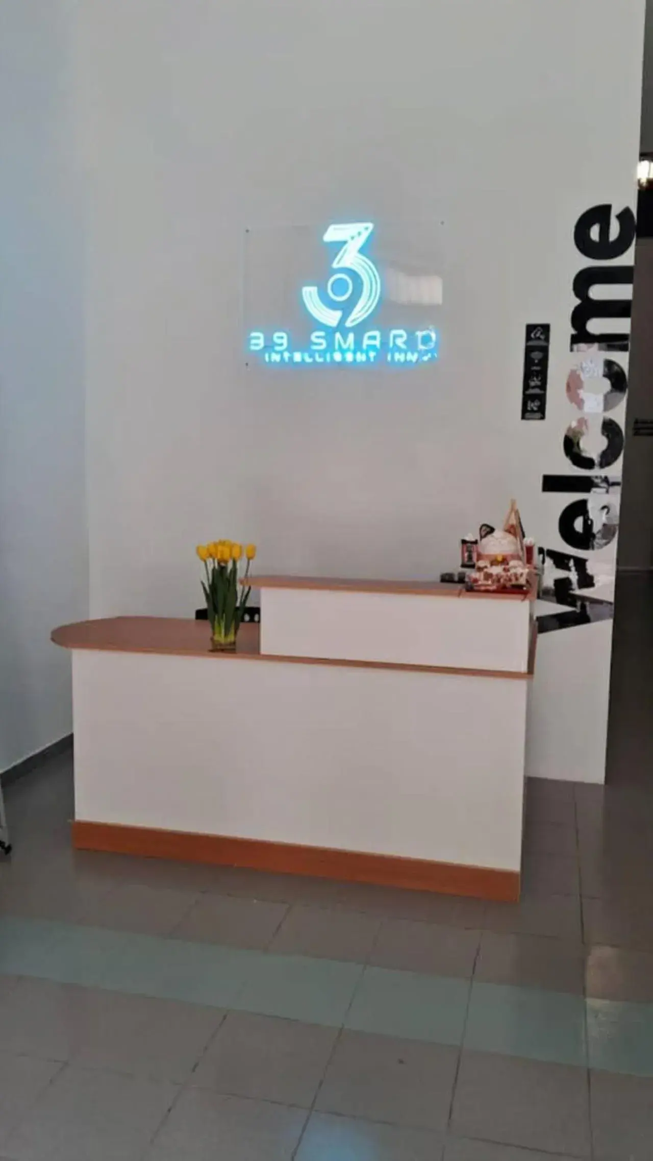 Lobby or reception in 39 Love Lane - Smart Intelligent Inn Georgetown Lobby or reception in 39 Love Lane - Smart Intelligent Inn Georgetown