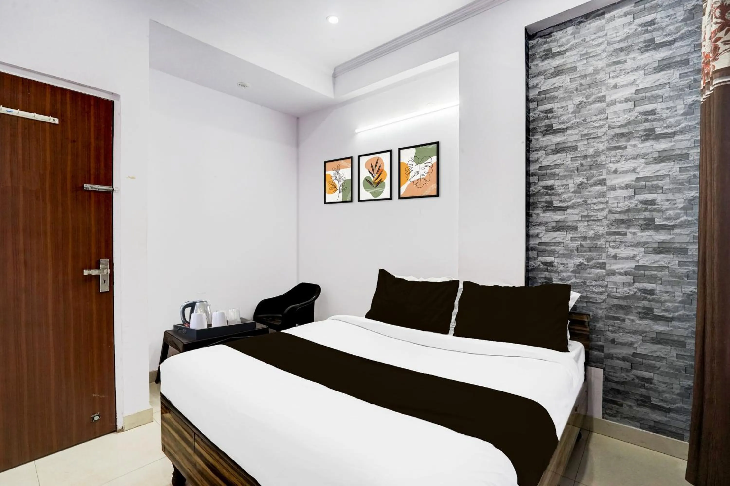 Bedroom, Bed in Super Hotel O Jagatpura Near JTM Mall Formerly Royan Inn