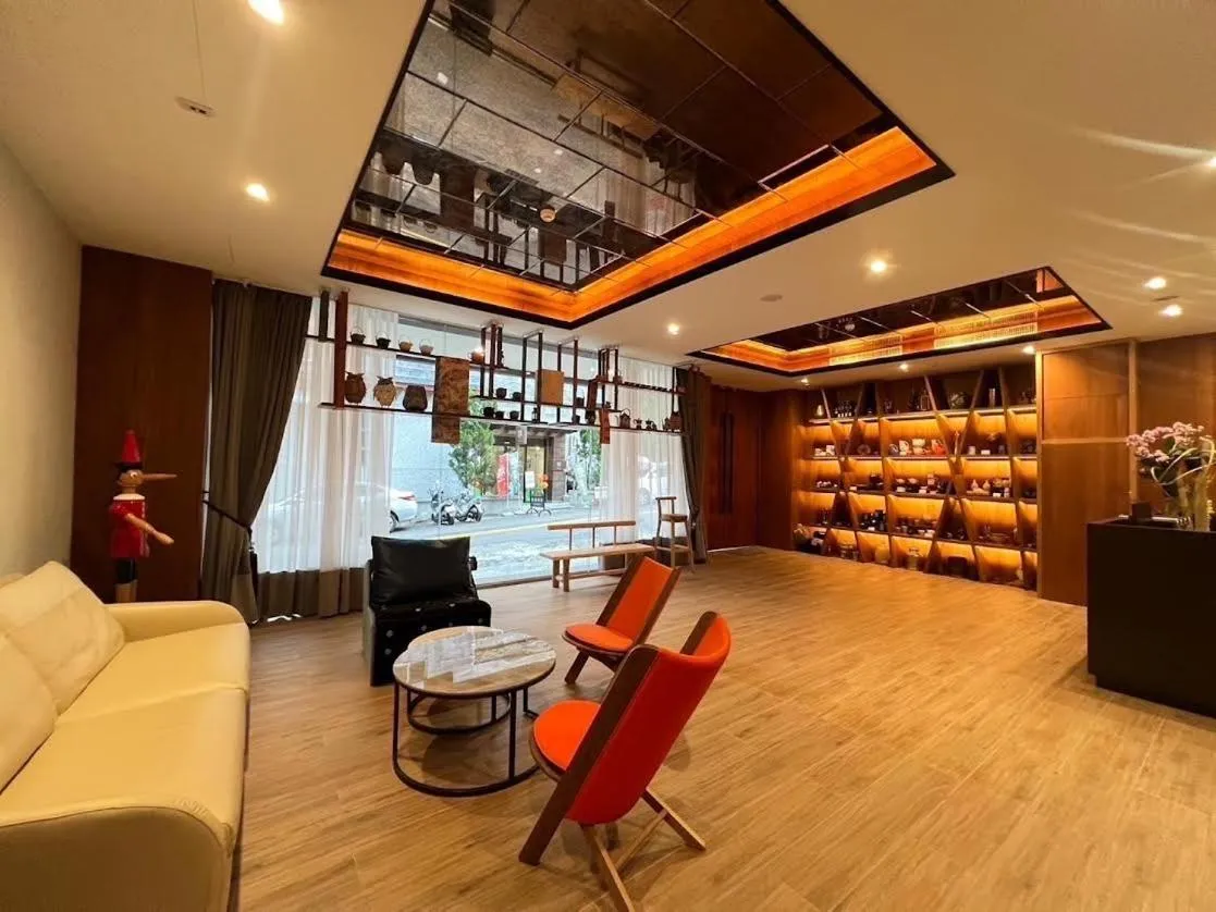 Living room in Sun Lake Hotel