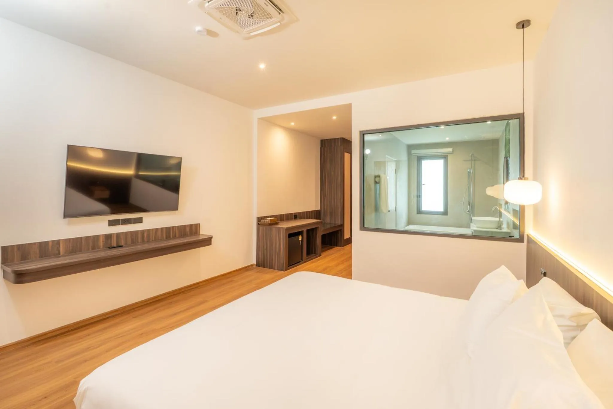 Bed in The Pinnacle Katanoi
