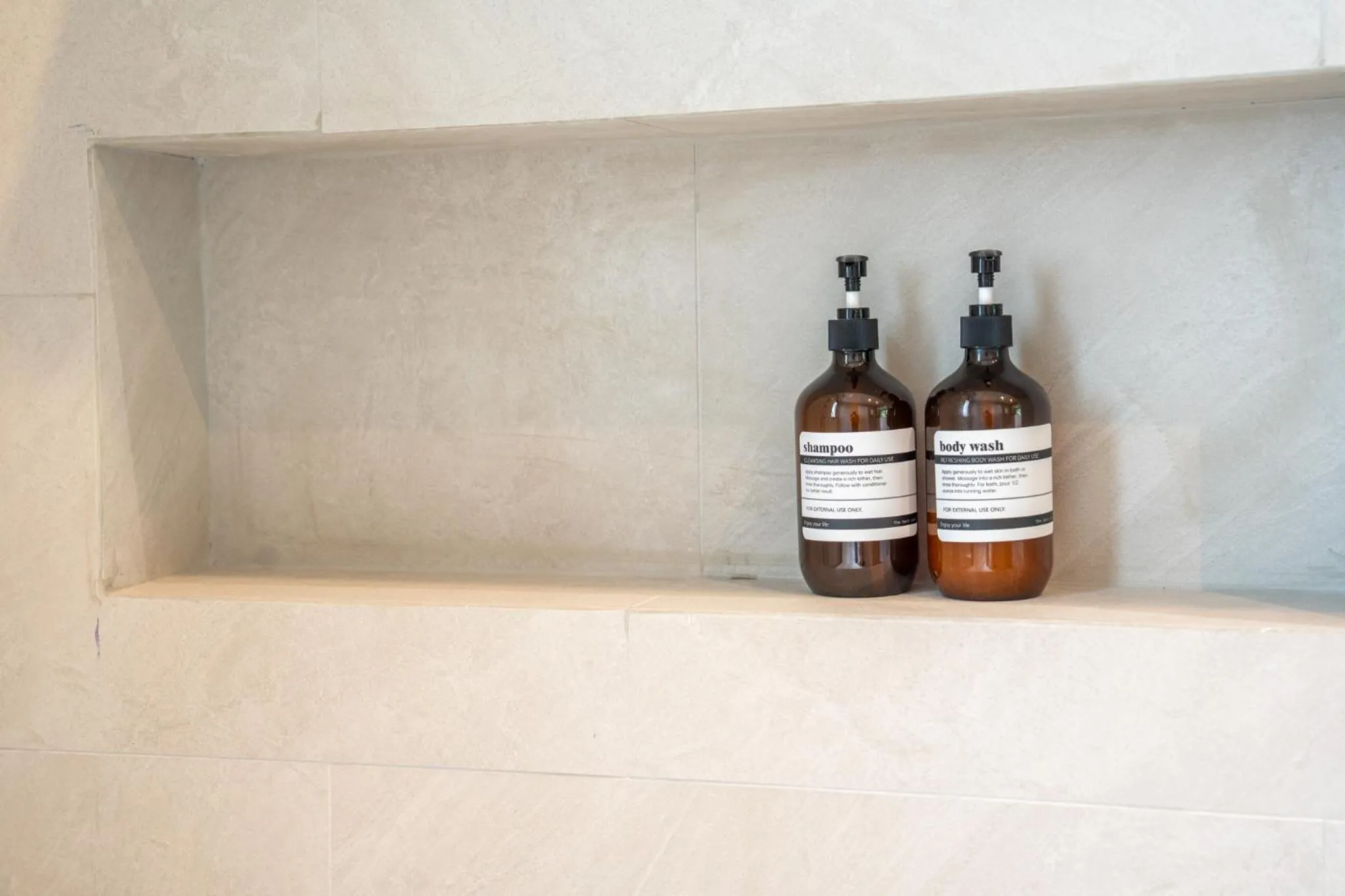 Bathroom in The Pinnacle Katanoi