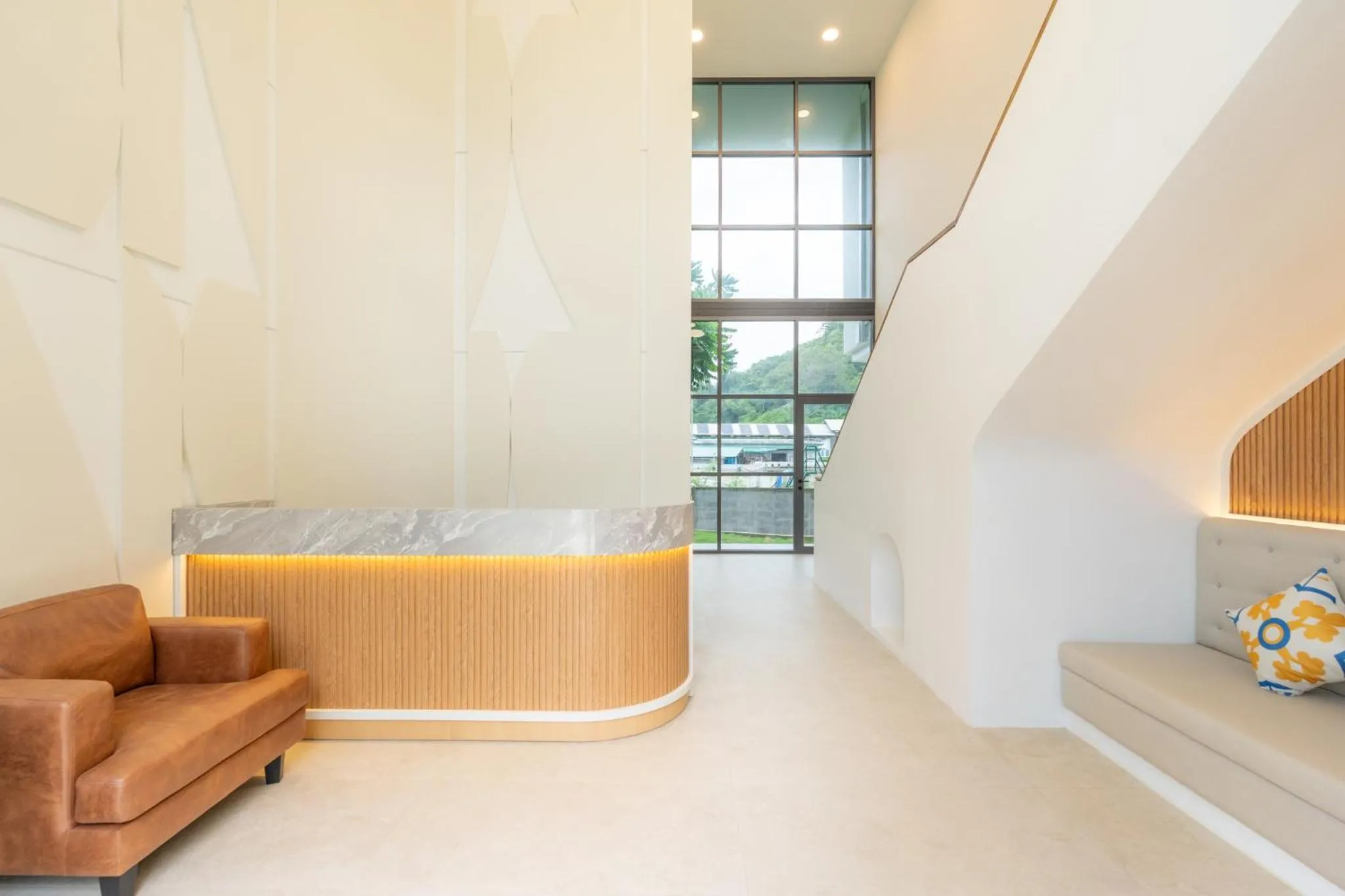 Property building in The Pinnacle Katanoi