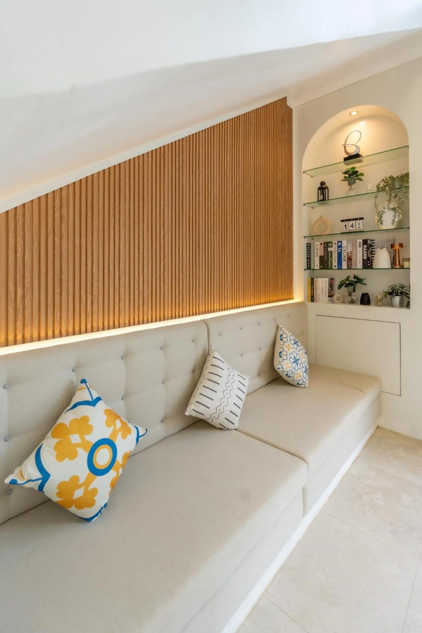 Property building, Bed in The Pinnacle Katanoi