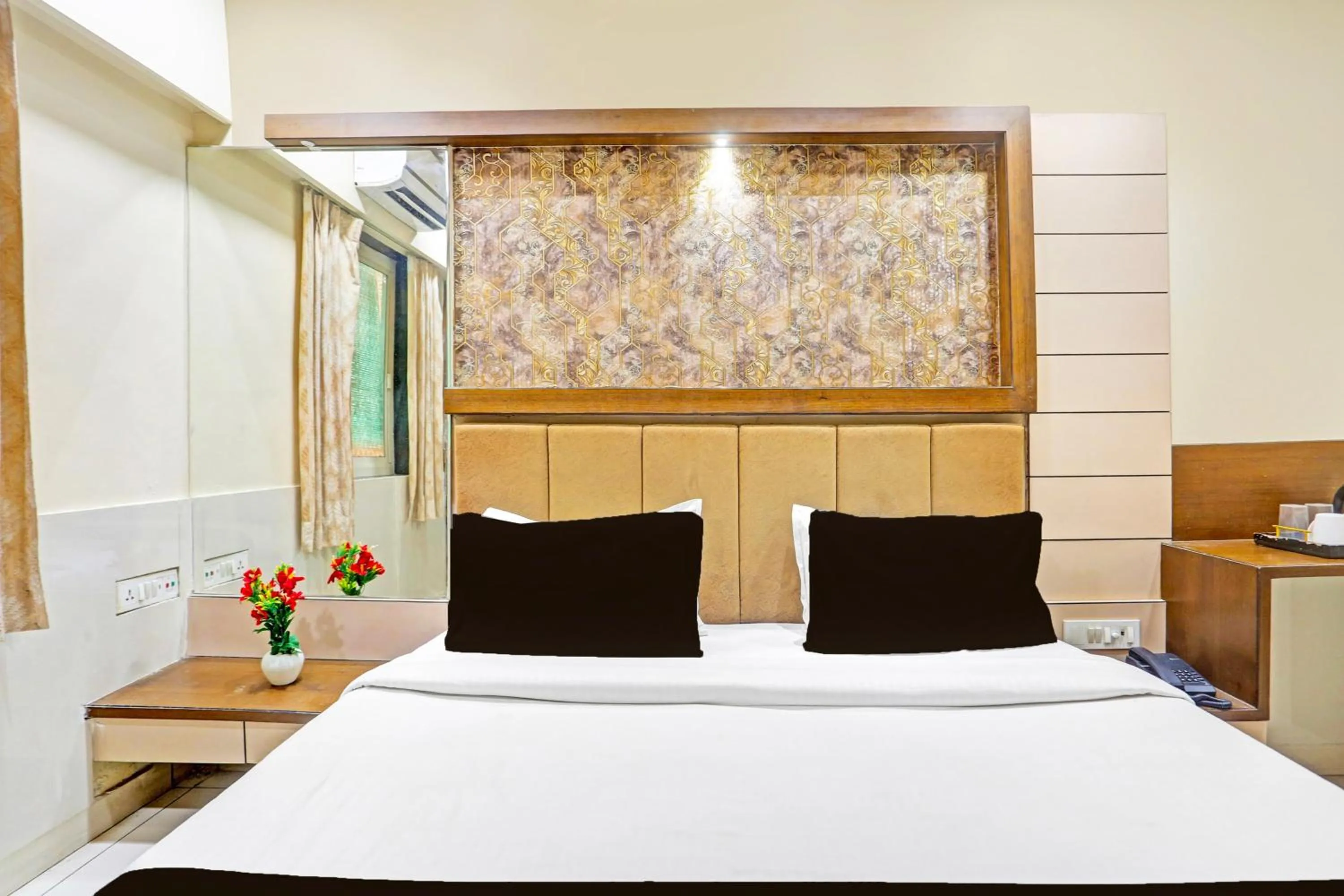 Bedroom, Bed in Super Hotel O Kesarganj Formerly Suman Palace