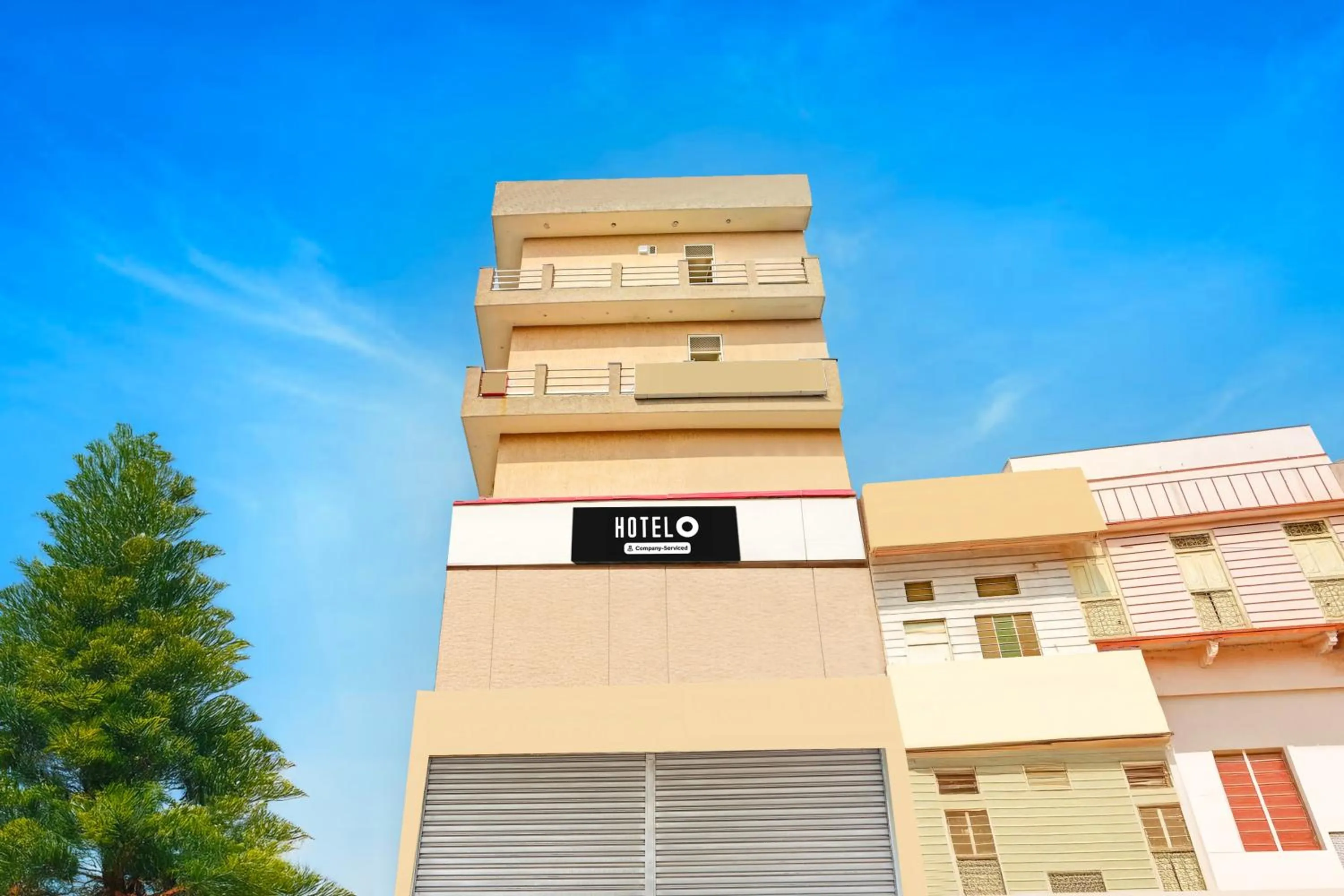 Facade/entrance in Super Hotel O Kesarganj Formerly Suman Palace