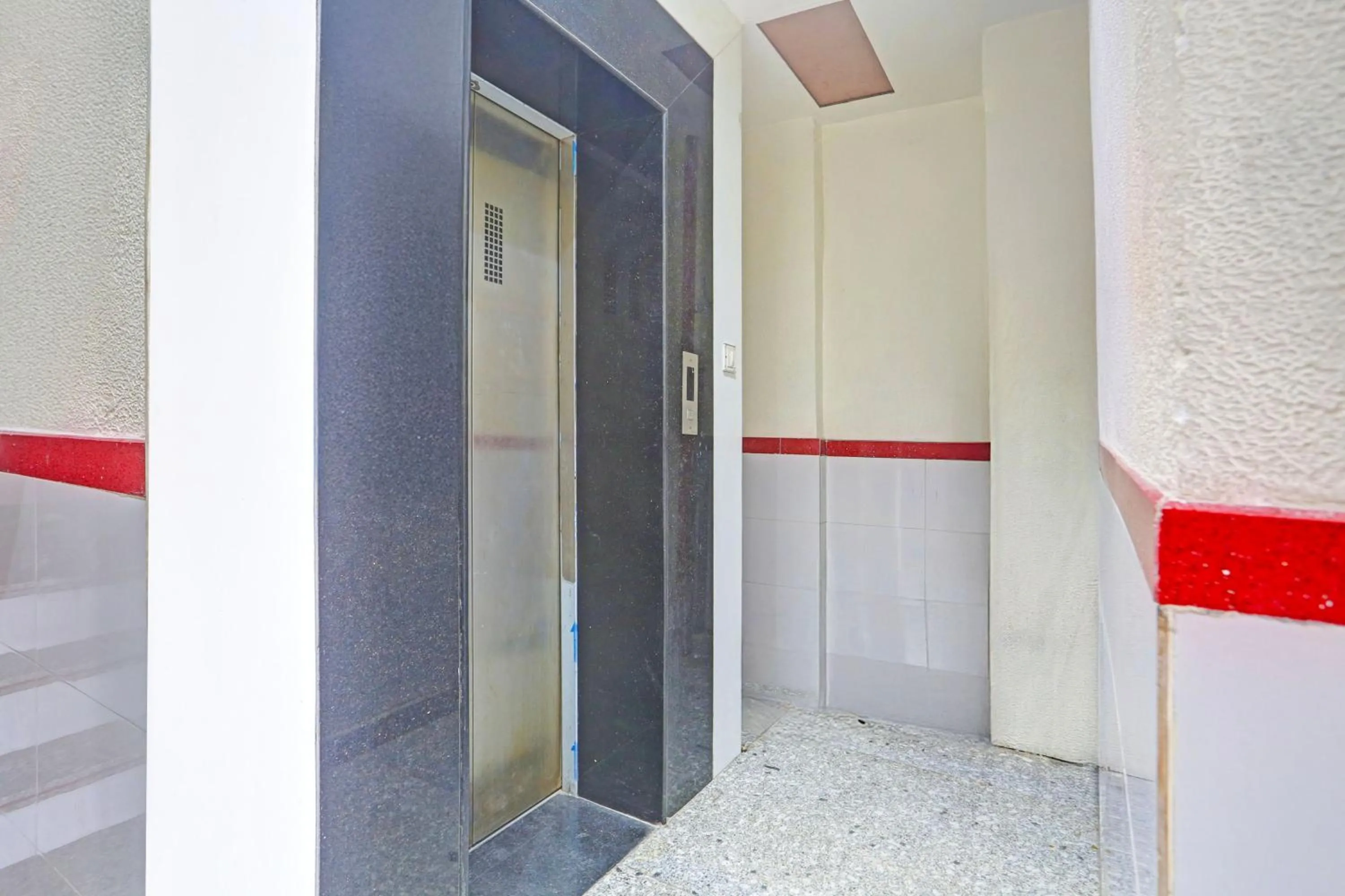 Lobby or reception in Super Hotel O Kesarganj Formerly Suman Palace