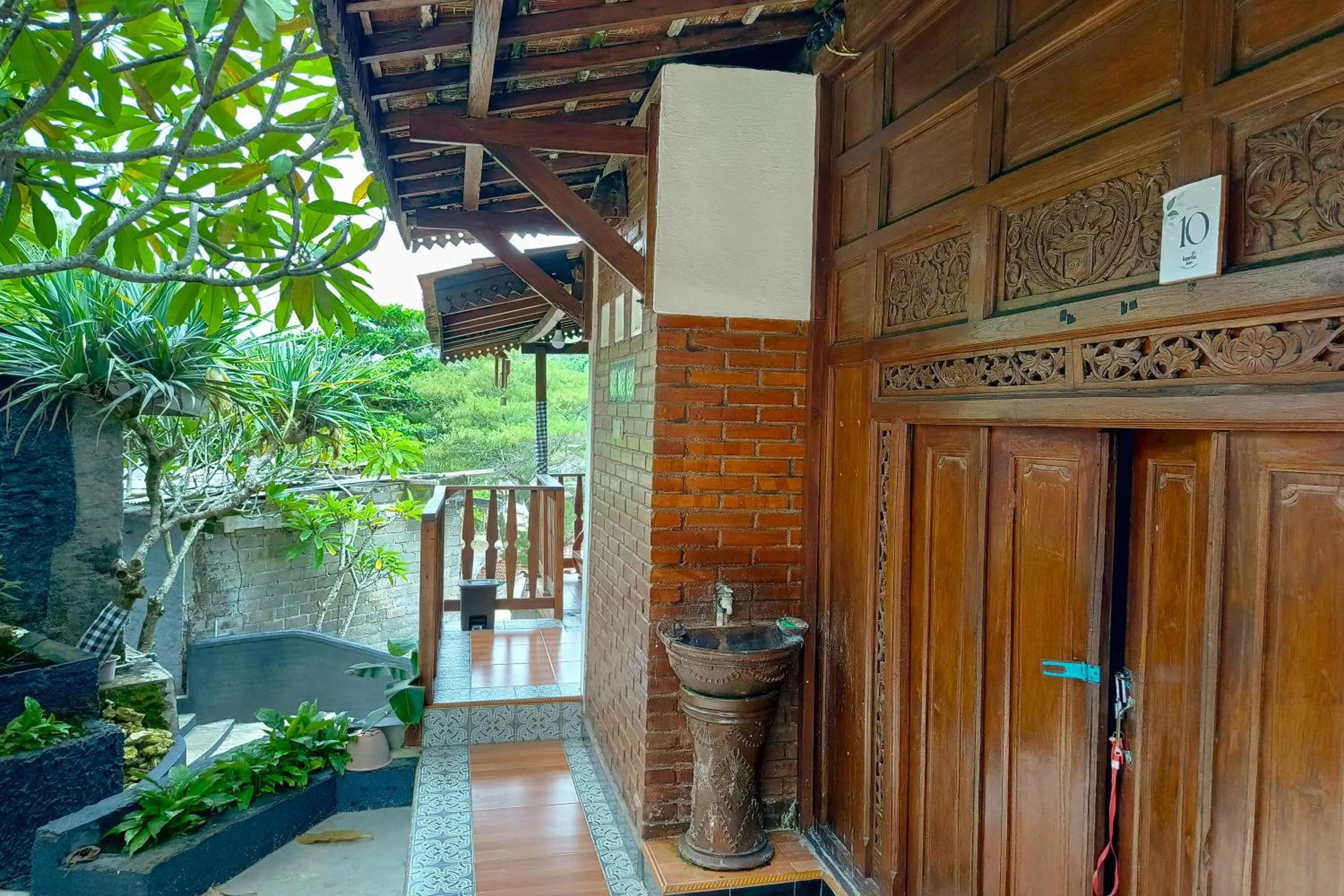 Property building in Karlie Inn