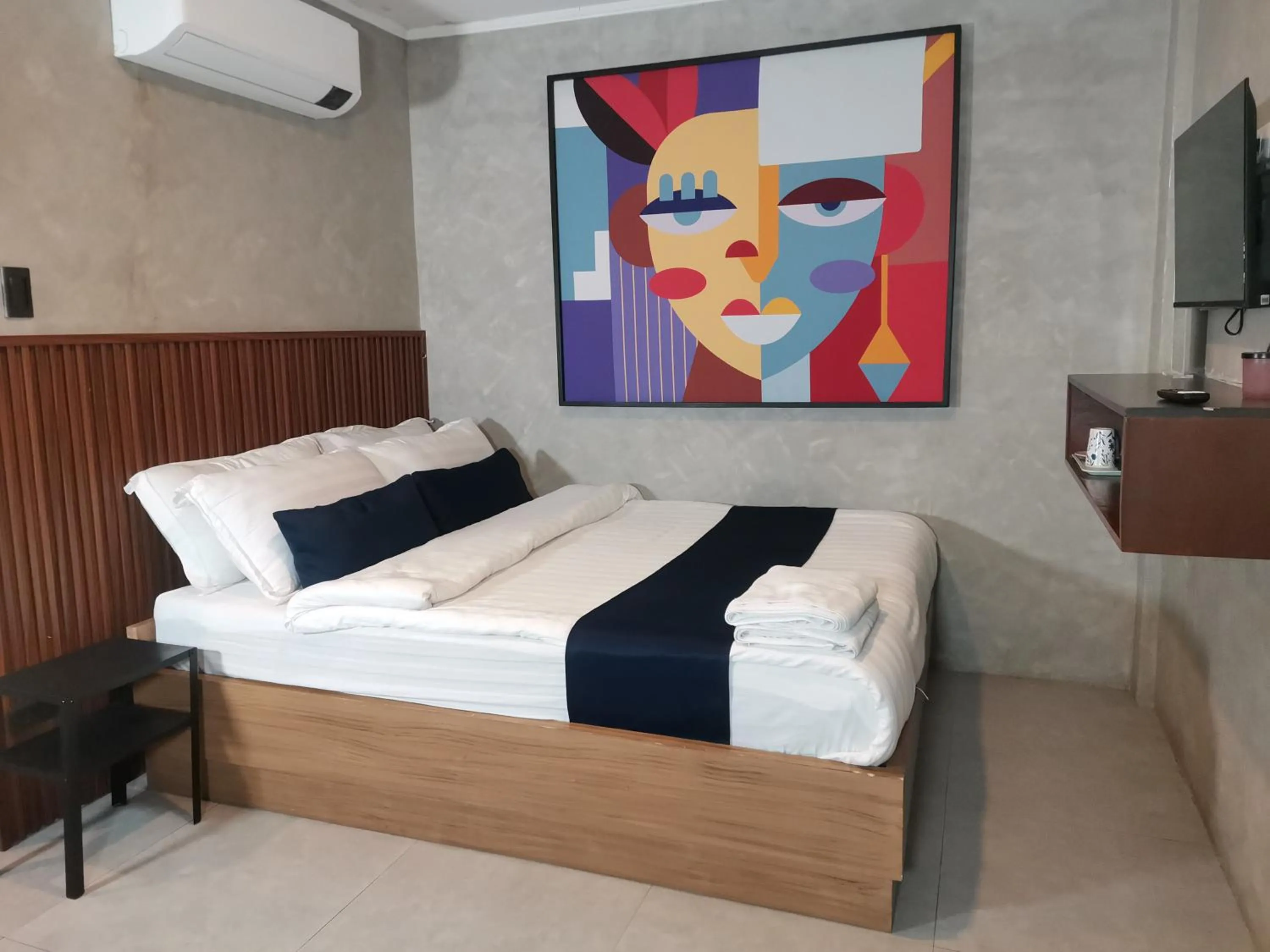 Bedroom, Bed in Townhouse Oak Grey Hotel Near Clark International Airport