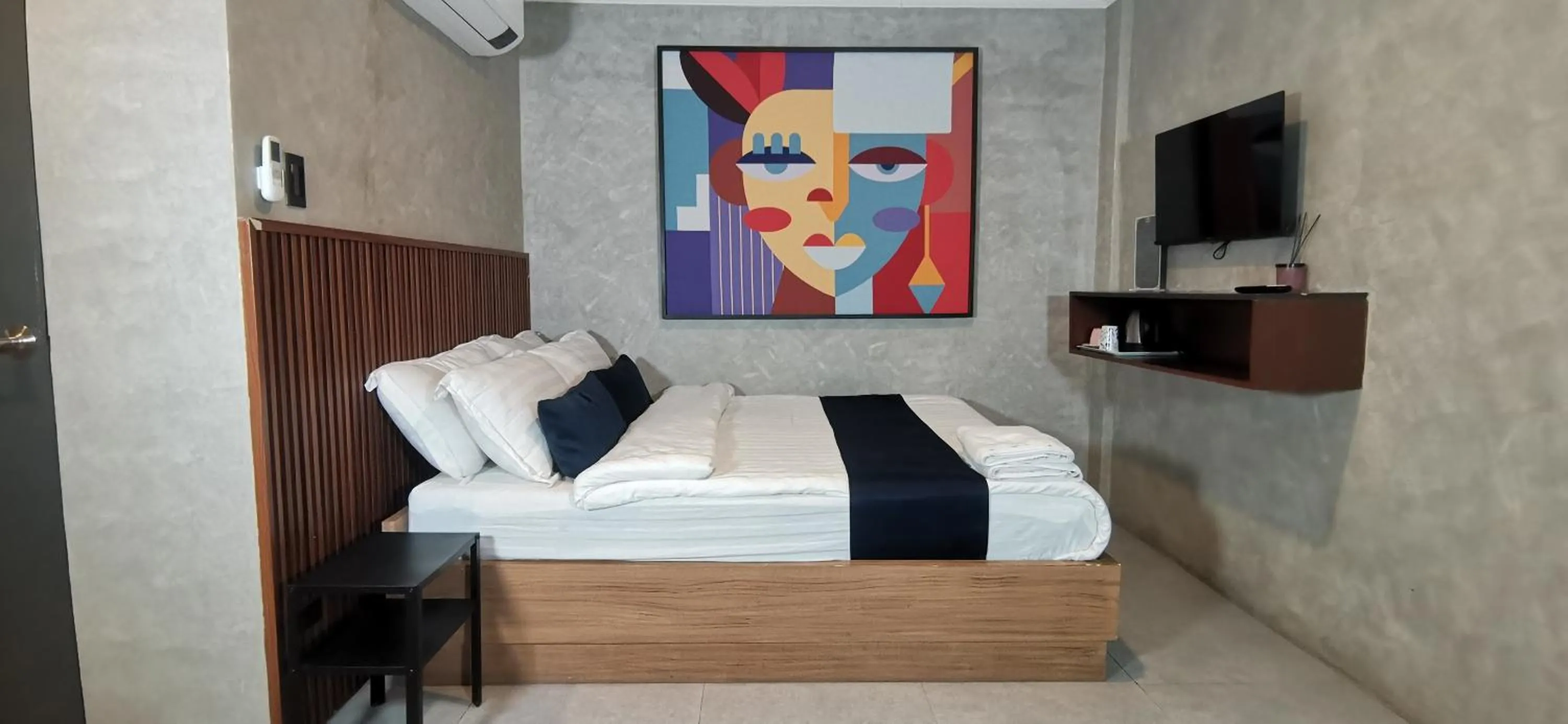 Bedroom, Bed in Townhouse Oak Grey Hotel Near Clark International Airport