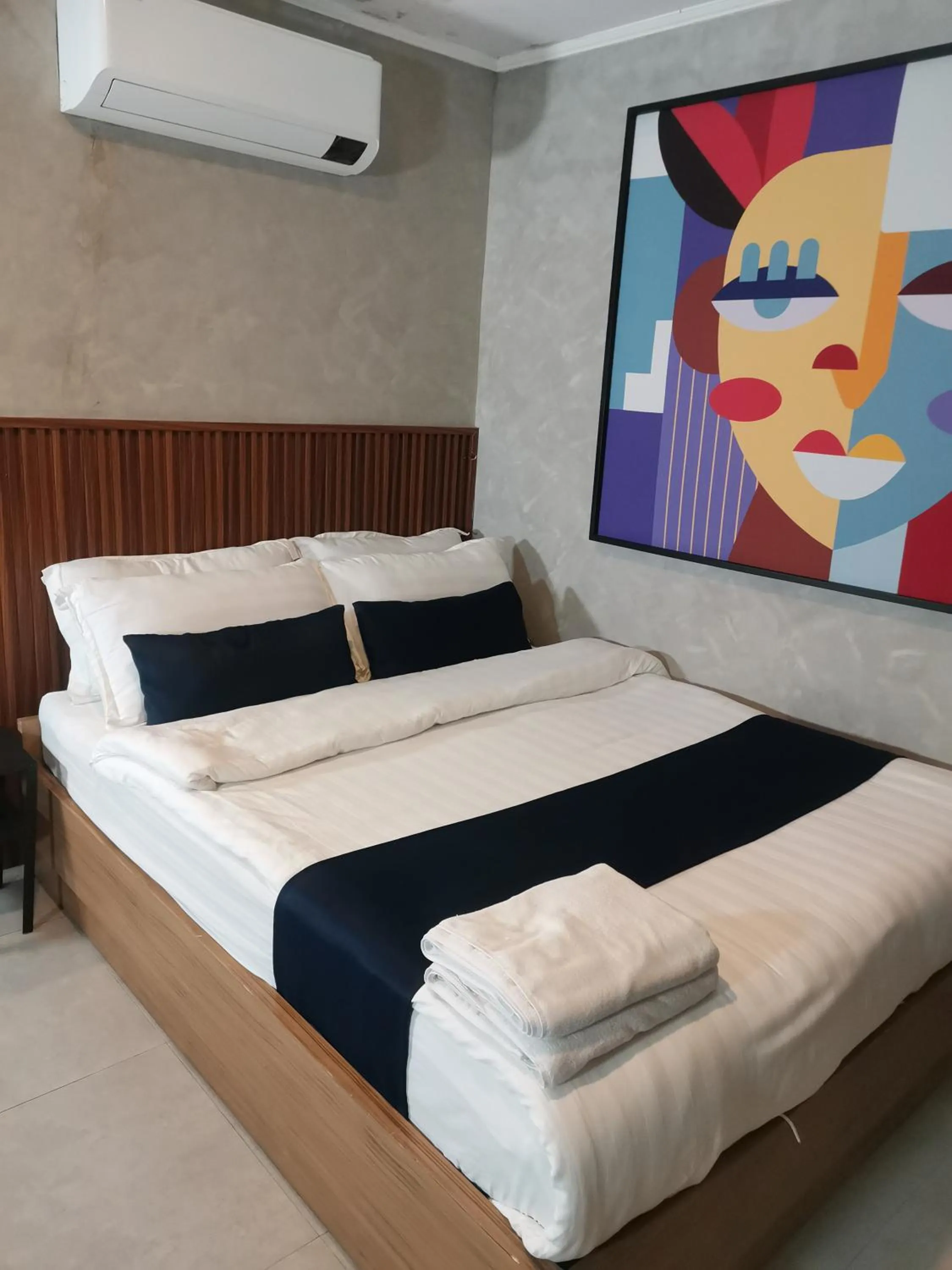 Bedroom, Bed in Townhouse Oak Grey Hotel Near Clark International Airport