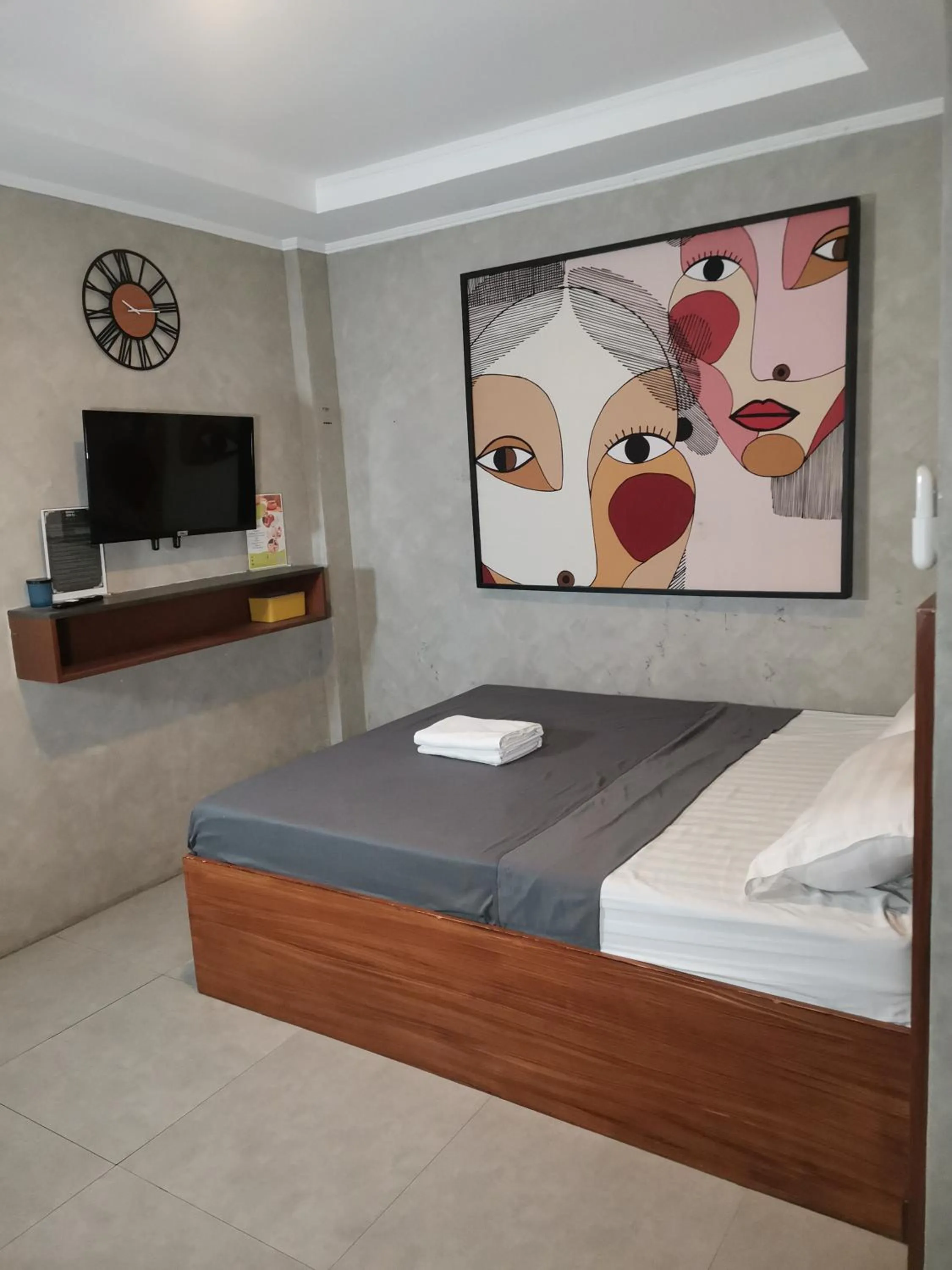 Bedroom, Bed in Townhouse Oak Grey Hotel Near Clark International Airport