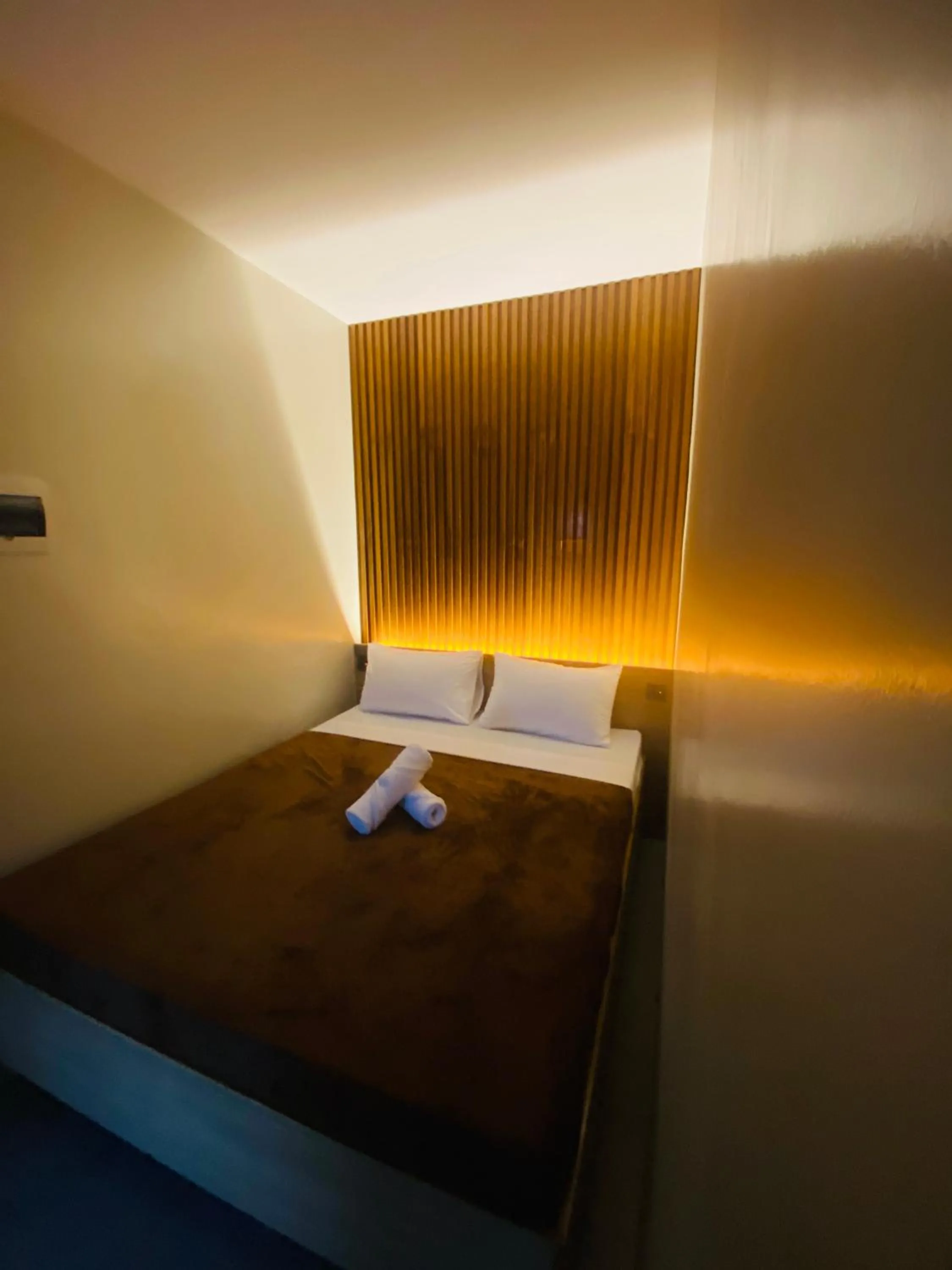 Bed in ZenSuites Hotel Tacloban