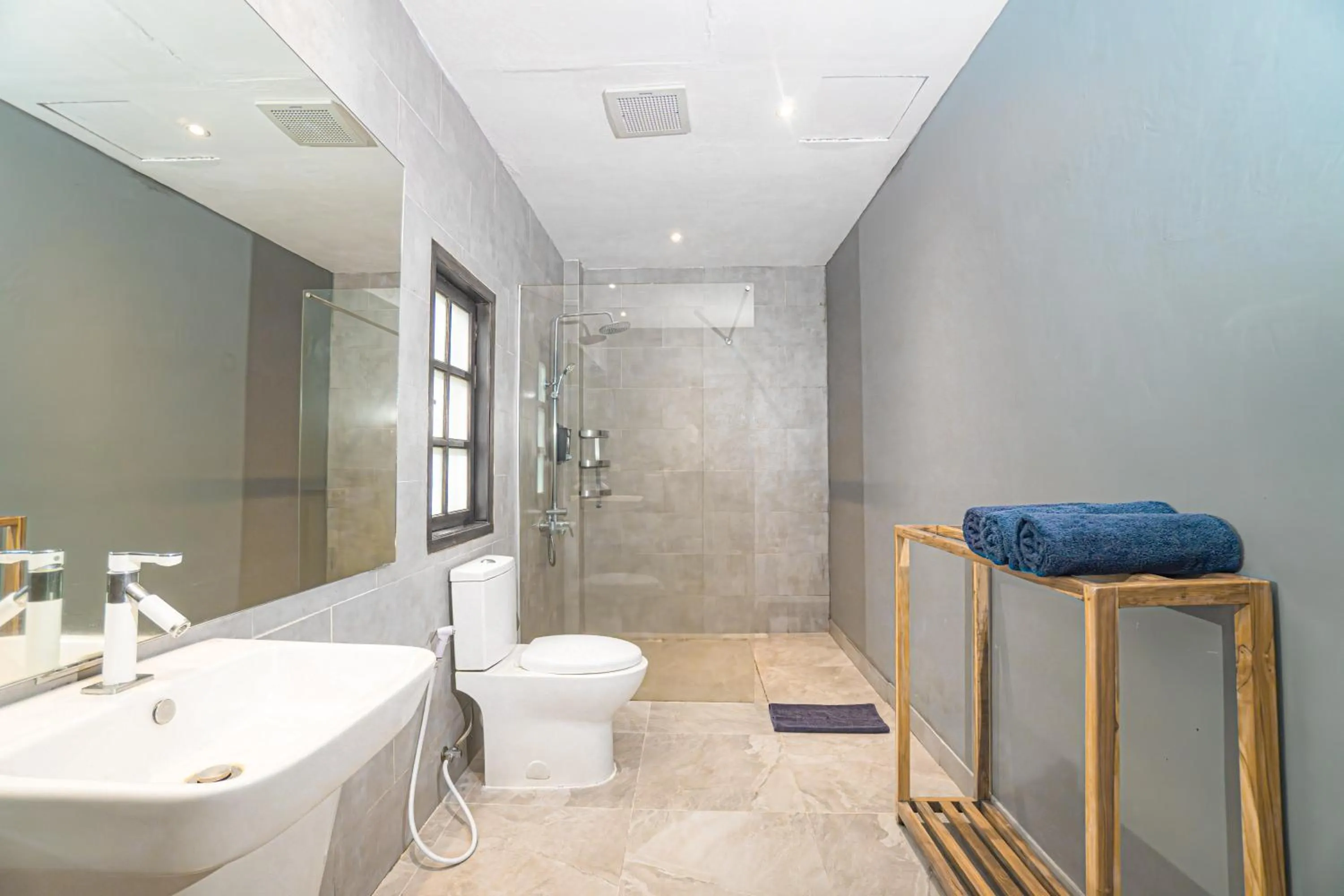 Shower in La Casa Jogja