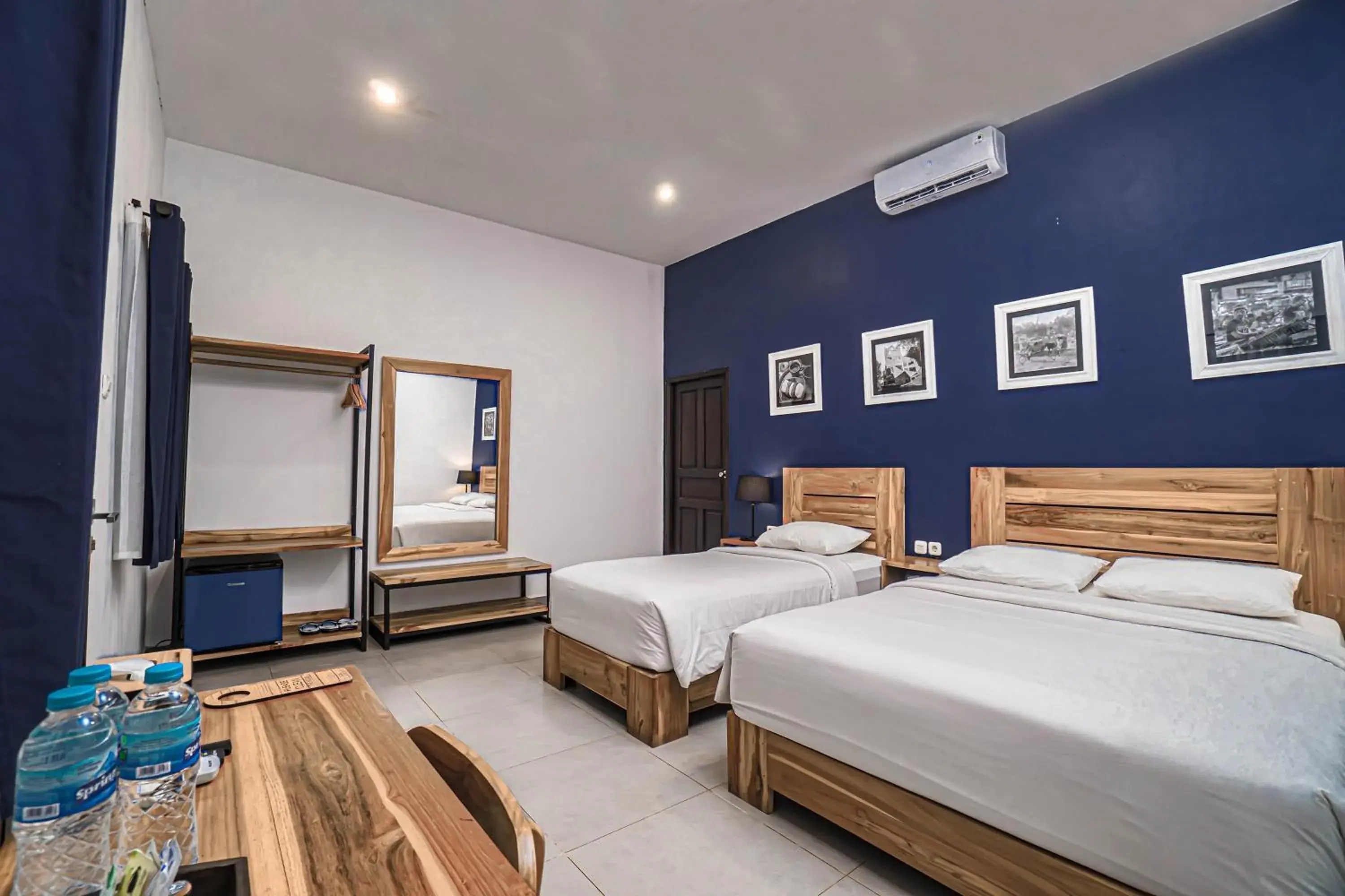 Deluxe Triple Room in La Casa Jogja Deluxe Triple Room in La Casa Jogja