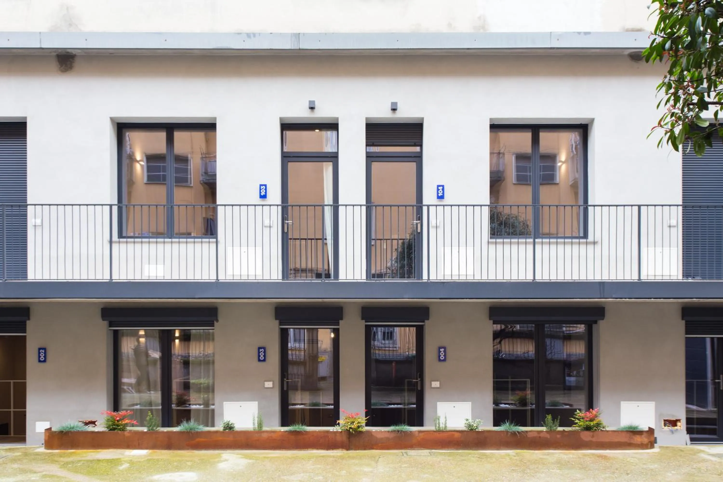 Property building in Naitly Milano Dergano