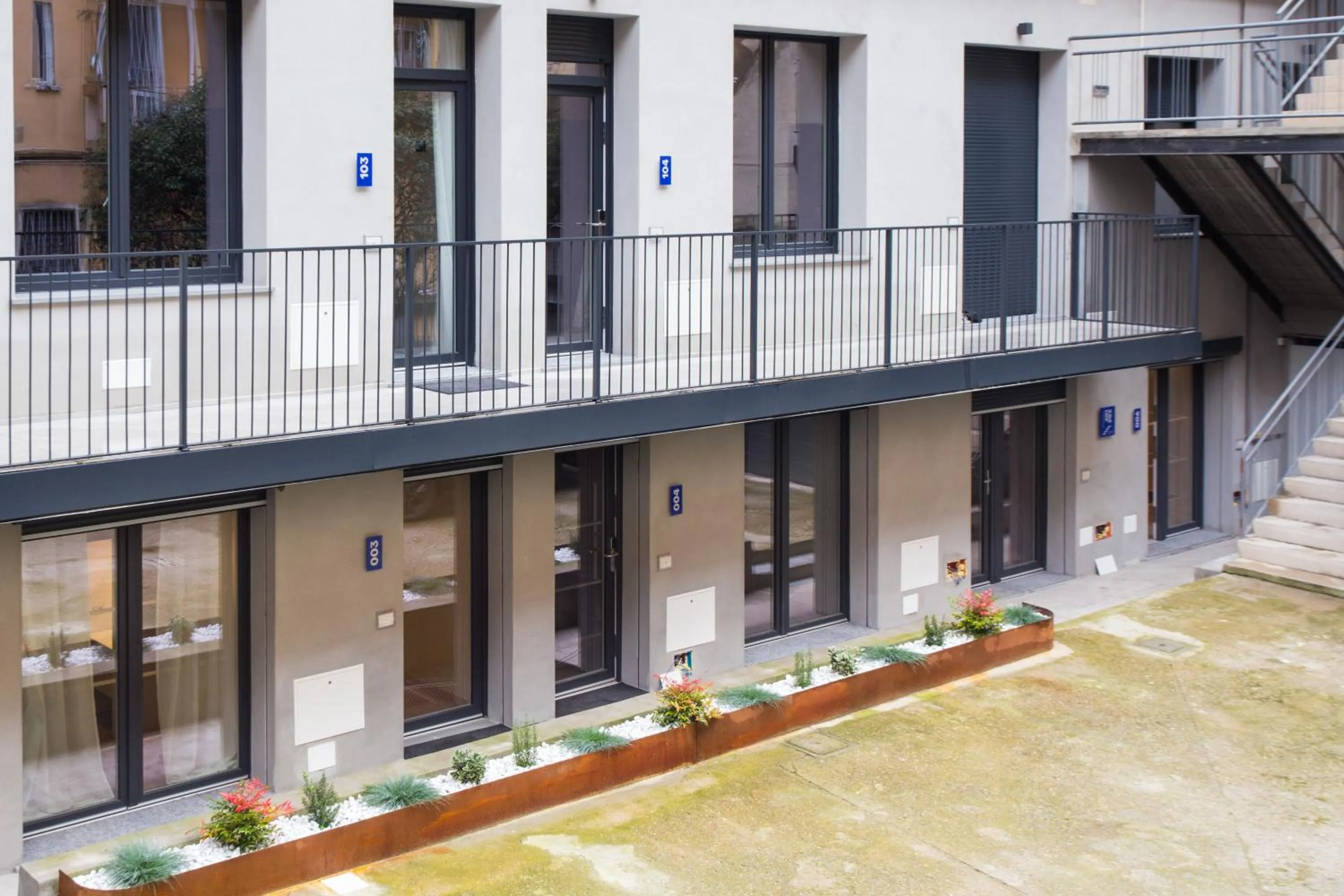 Property building in Naitly Milano Dergano