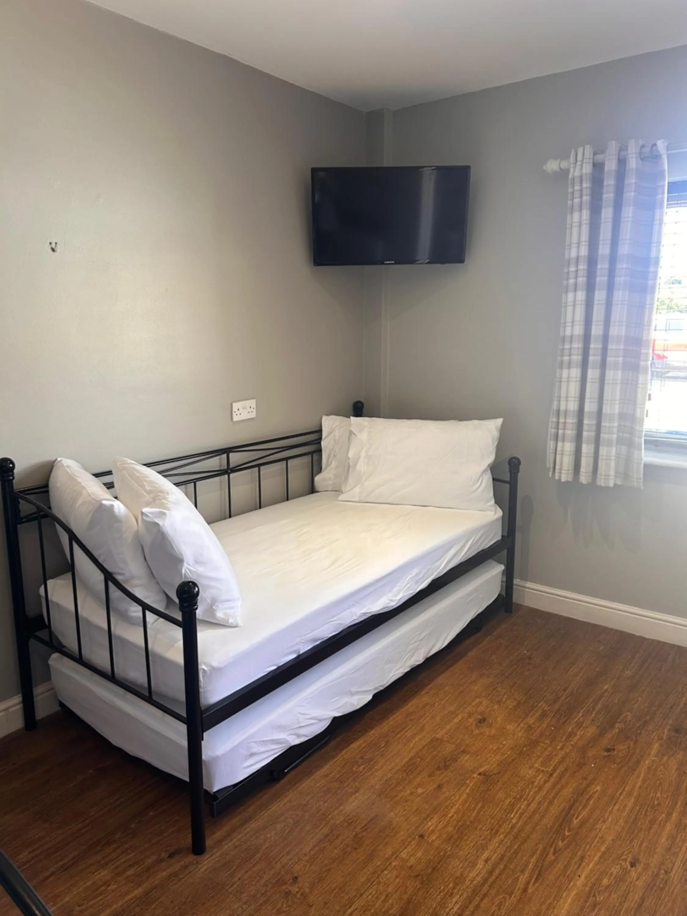 Bed in The Nelson country house