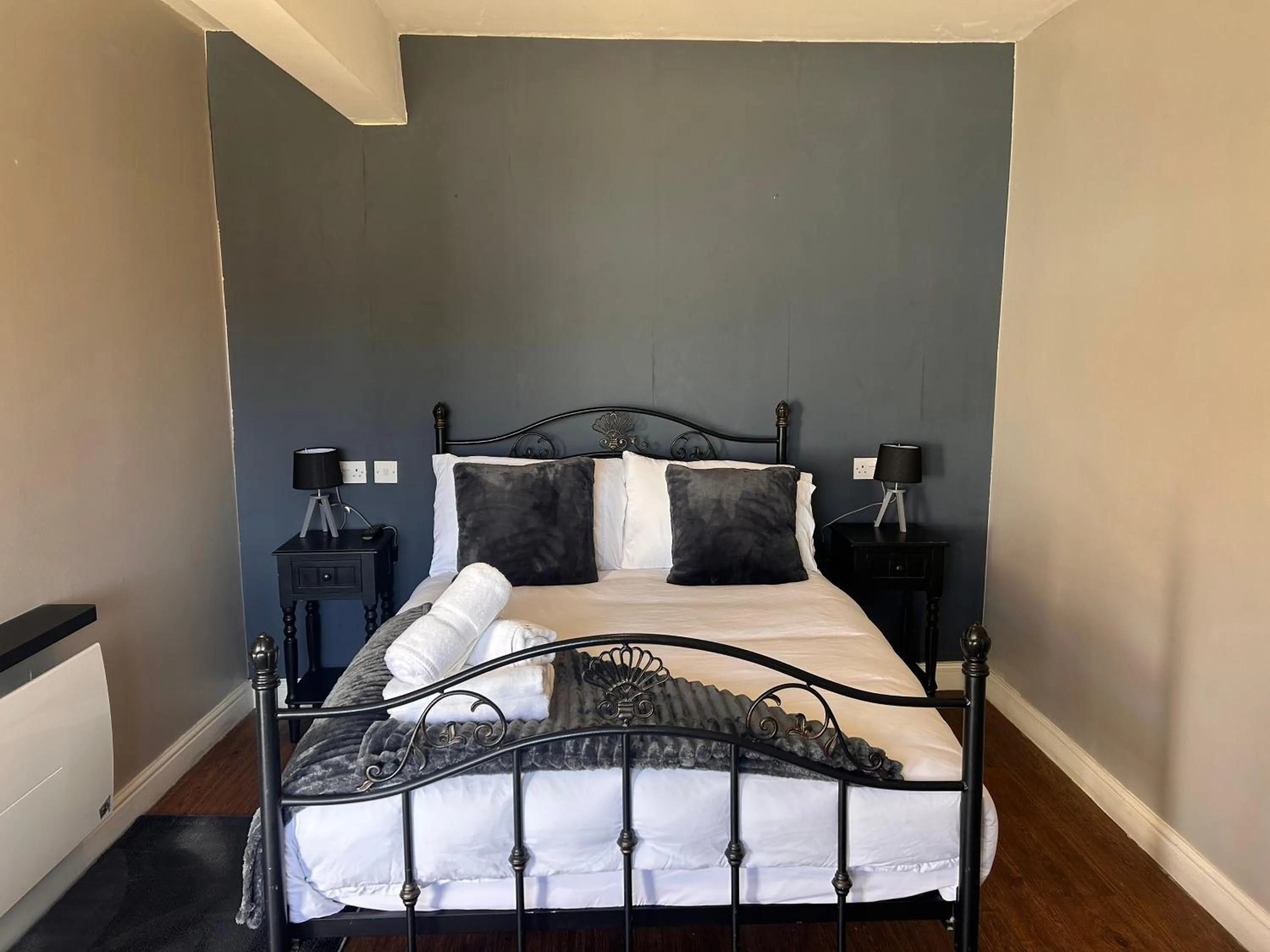 Bed in The Nelson country house