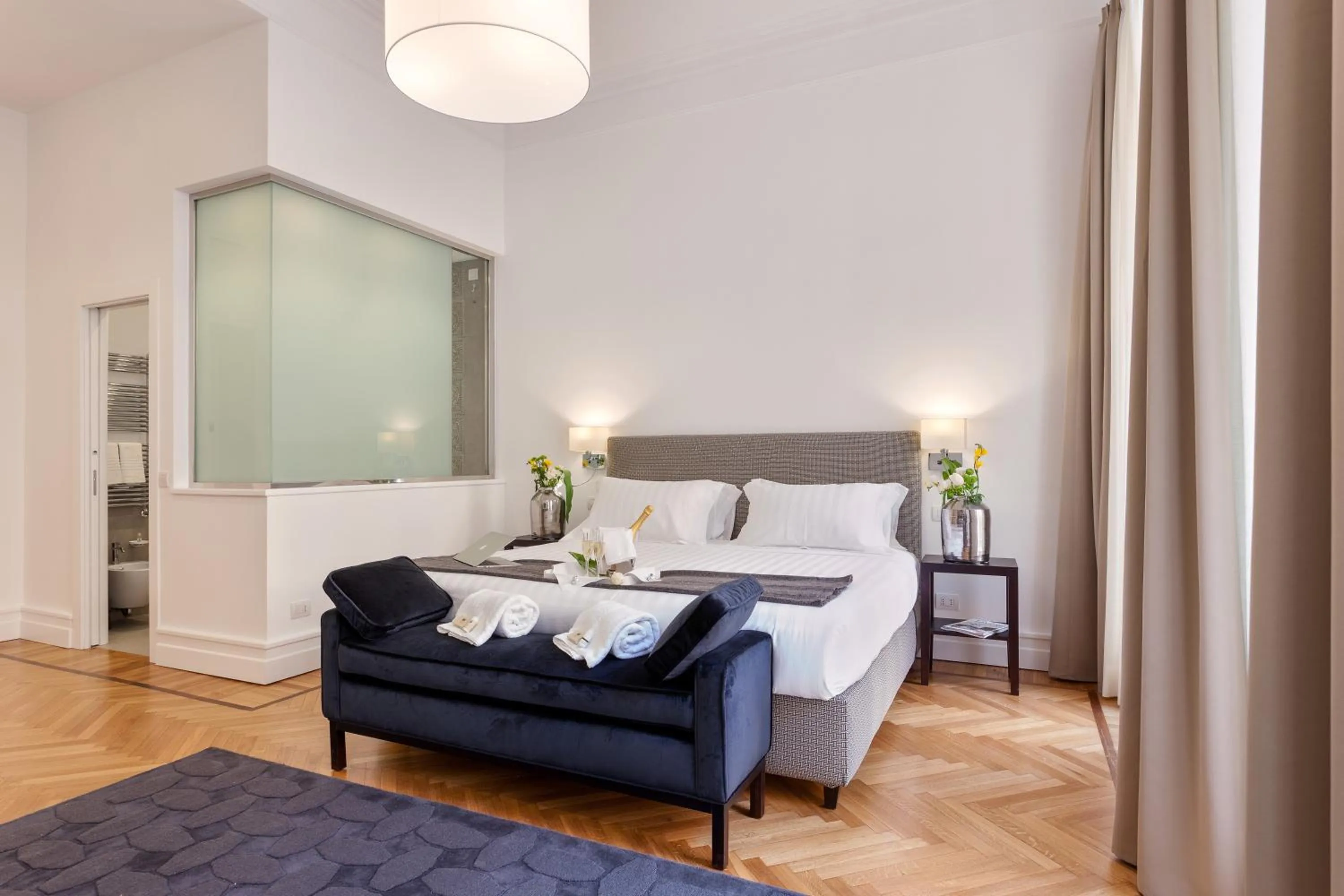 Bedroom, Bed in 504 Corso Suites