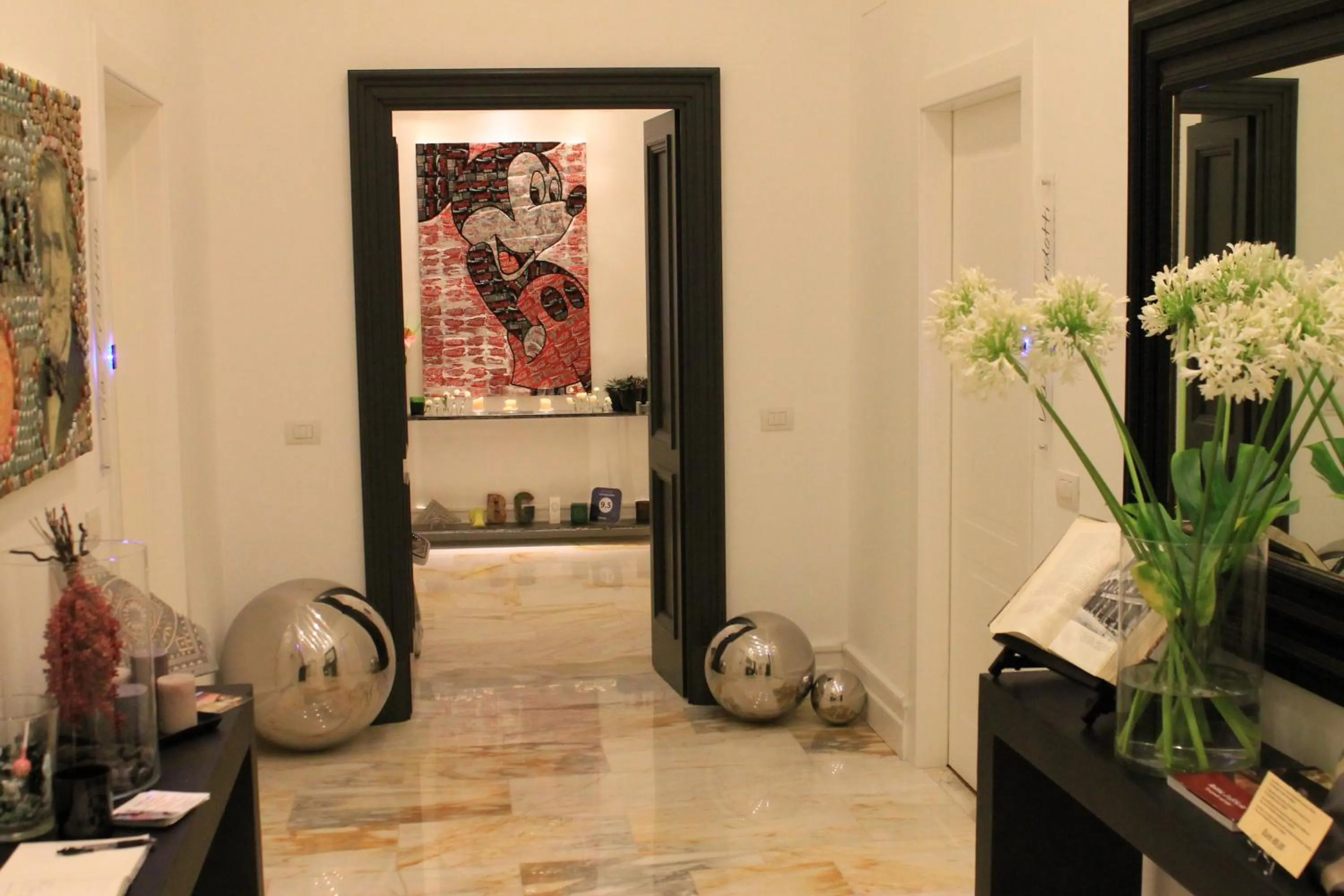 Facade/entrance in 504 Corso Suites