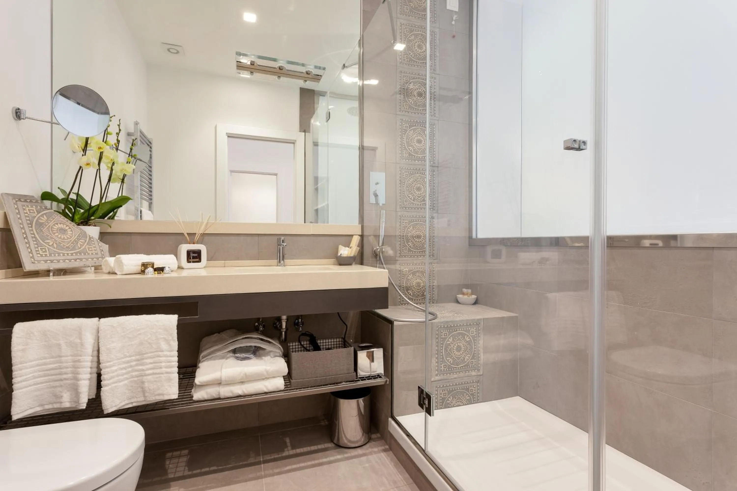 Bathroom in 504 Corso Suites