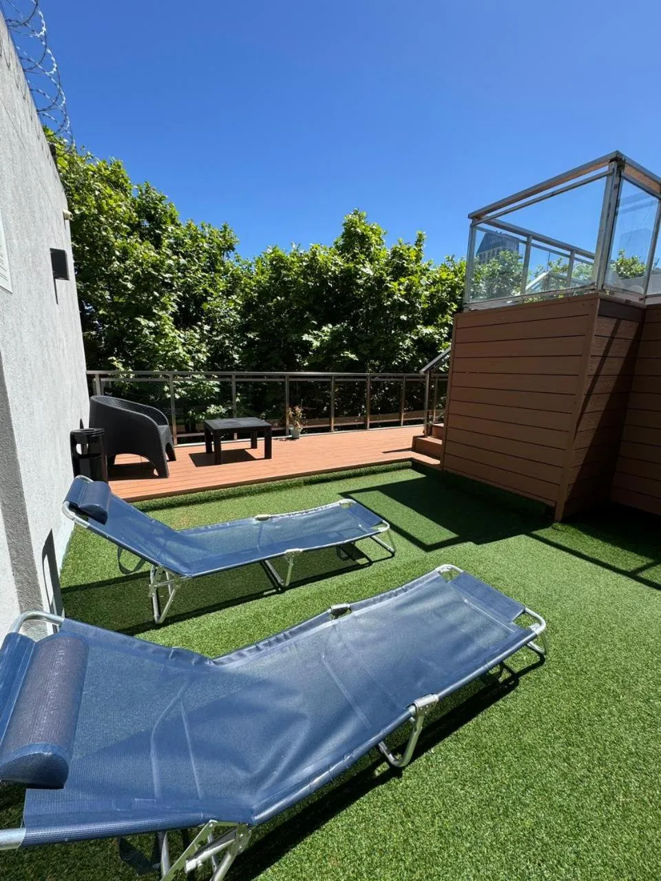Swimming pool in Syrah Suites