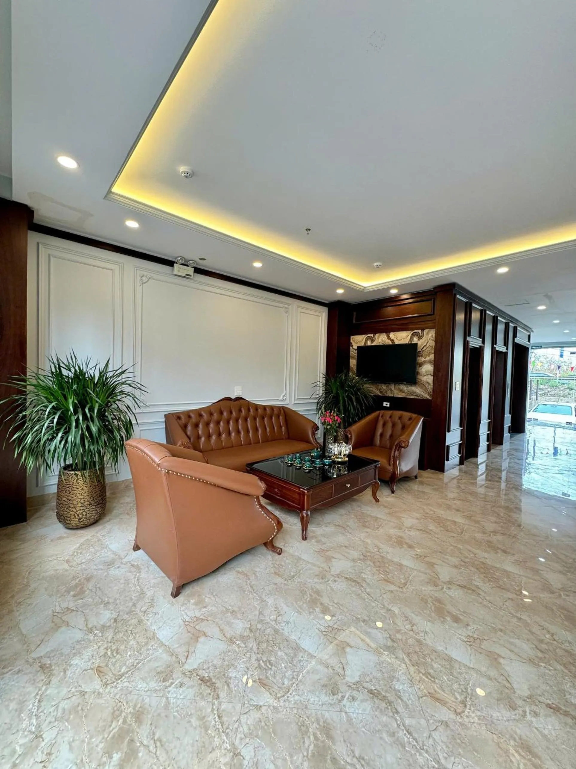 TV and multimedia in Luxury Hanoi Hotel