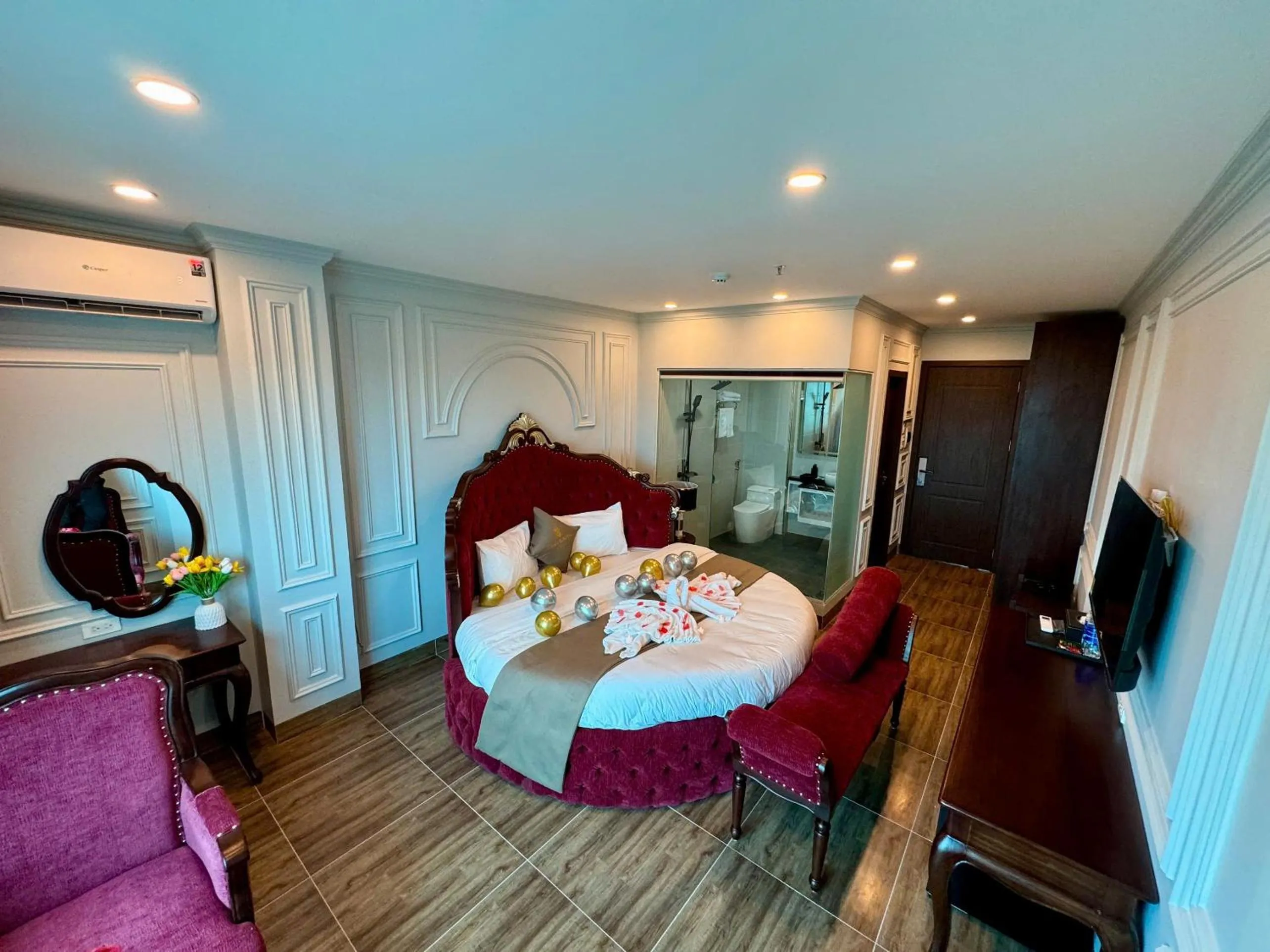 Communal lounge/ TV room in Luxury Hanoi Hotel