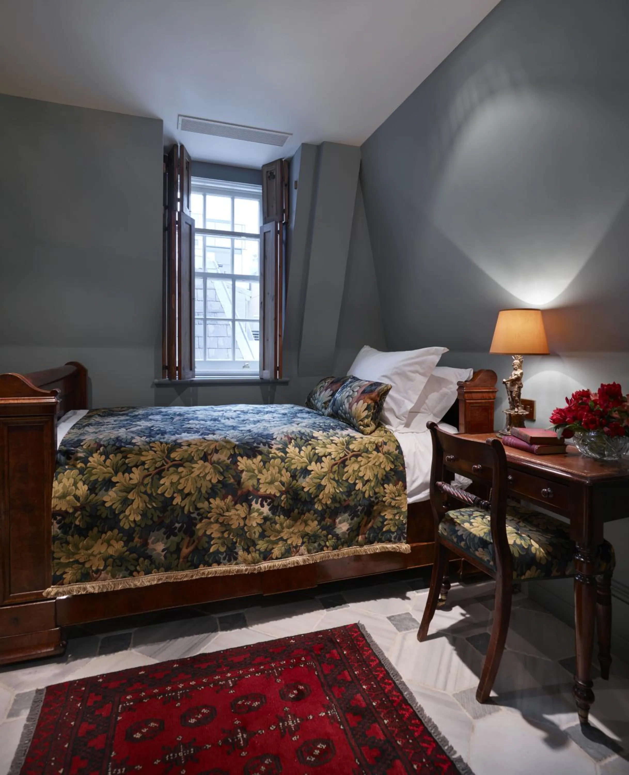 Bed in Batty Langley's