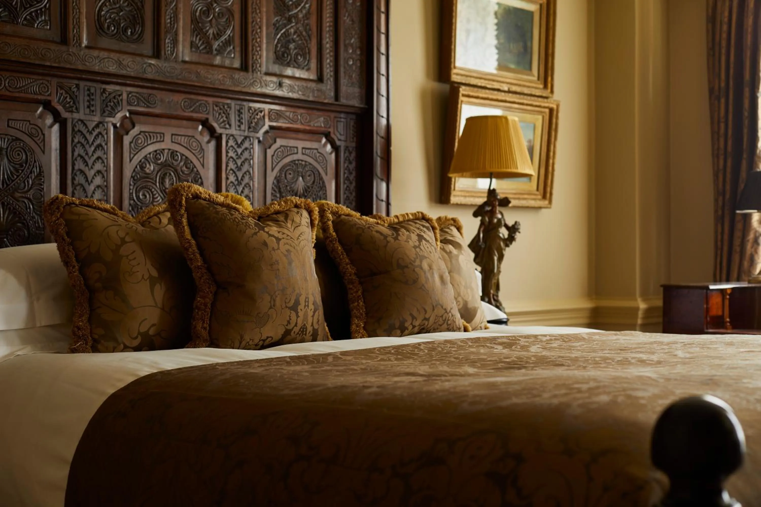 Decorative detail, Bed in Batty Langley's