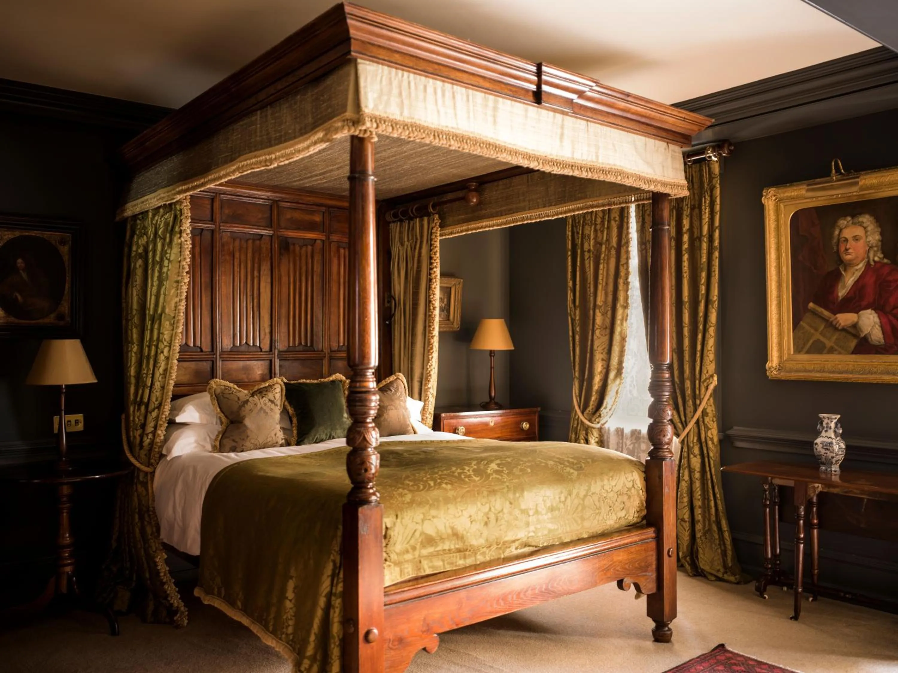 Bed in Batty Langley's