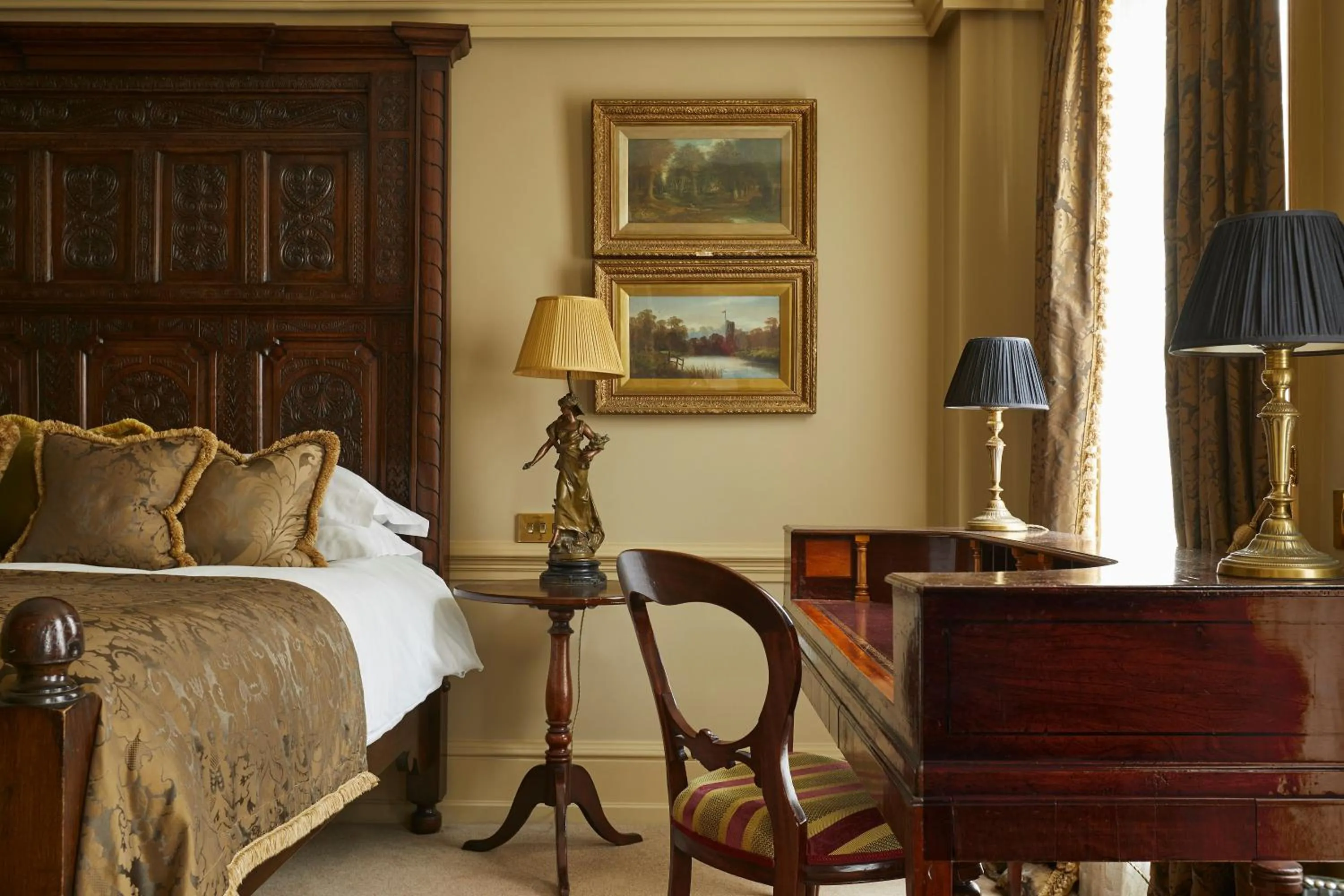 Bed in Batty Langley's