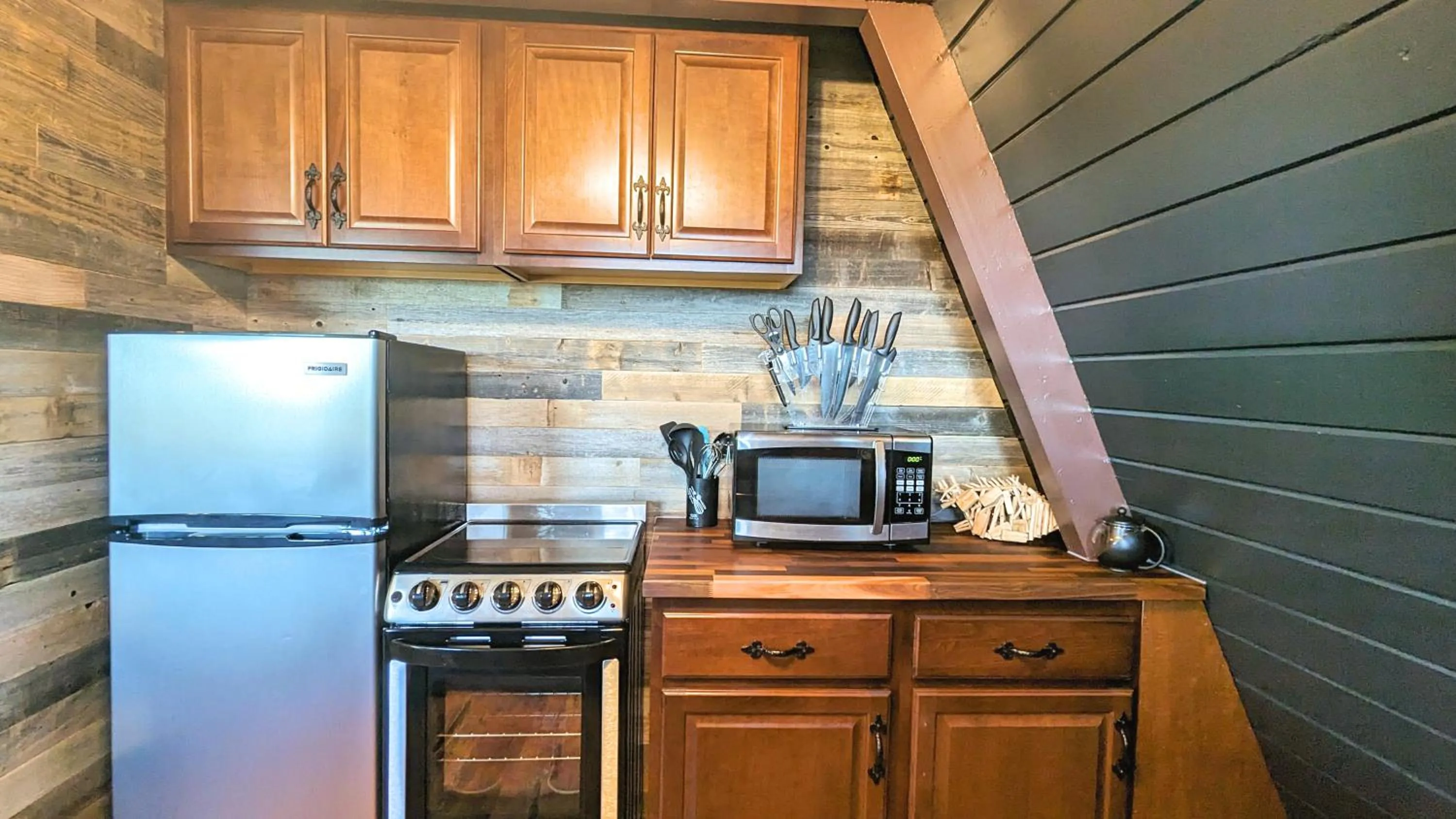 kitchen in Shorebirds Villas
