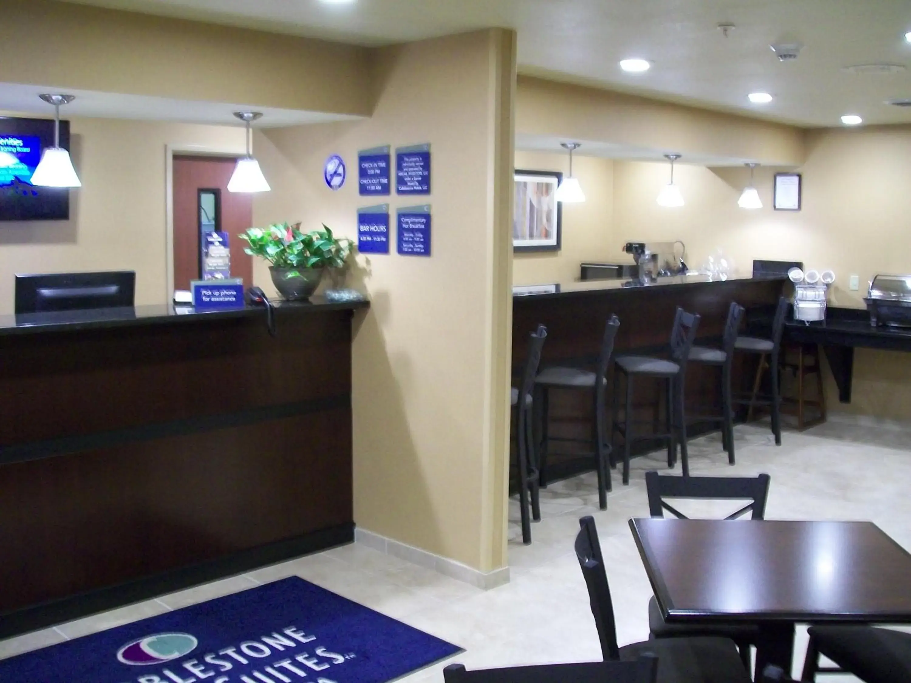 Lobby or reception in Cobblestone Inn & Suites - Ambridge Lobby or reception in Cobblestone Inn & Suites - Ambridge