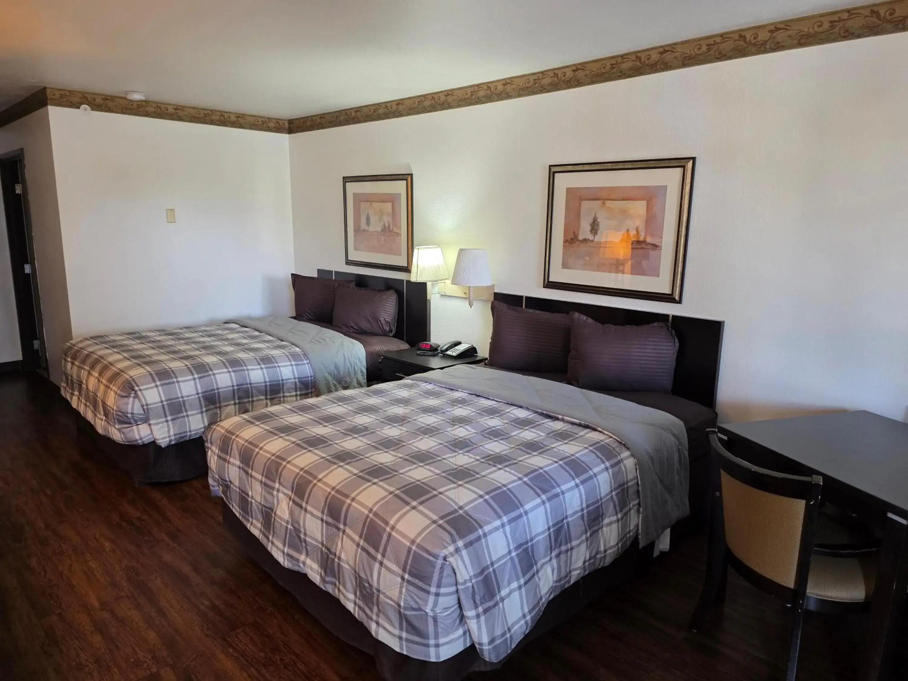 Double Room in American Inn & Suites Double Room in American Inn & Suites