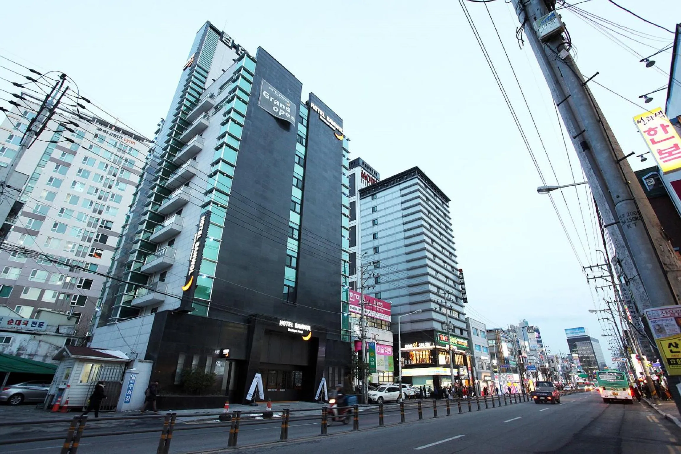 Property building in Hotel Banwol