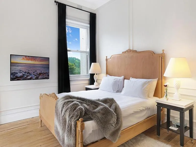 Bed in The Robertson Hotel