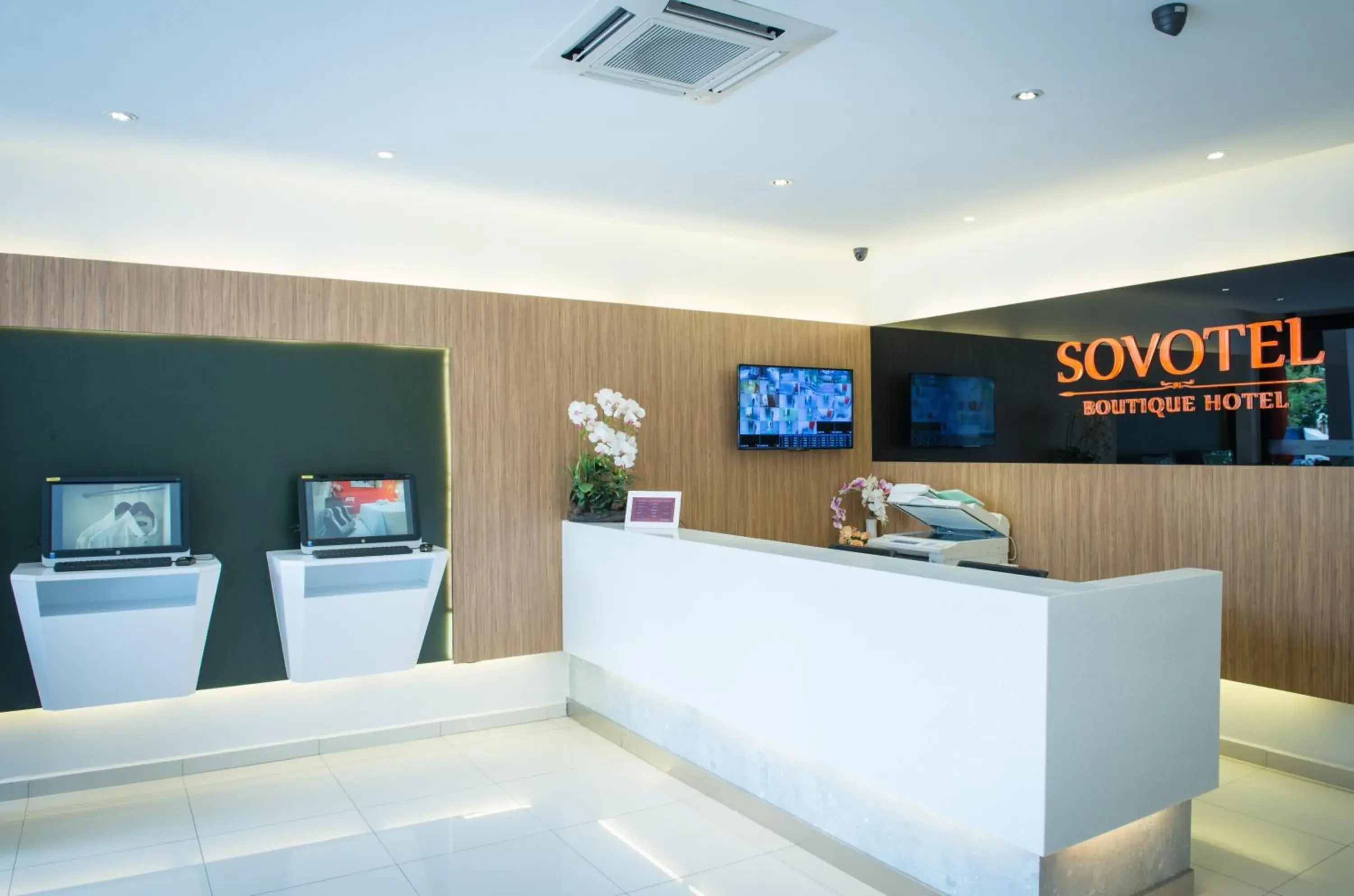 Lobby or reception in Sovotel @ Bandar Menjalara Lobby or reception in Sovotel @ Bandar Menjalara