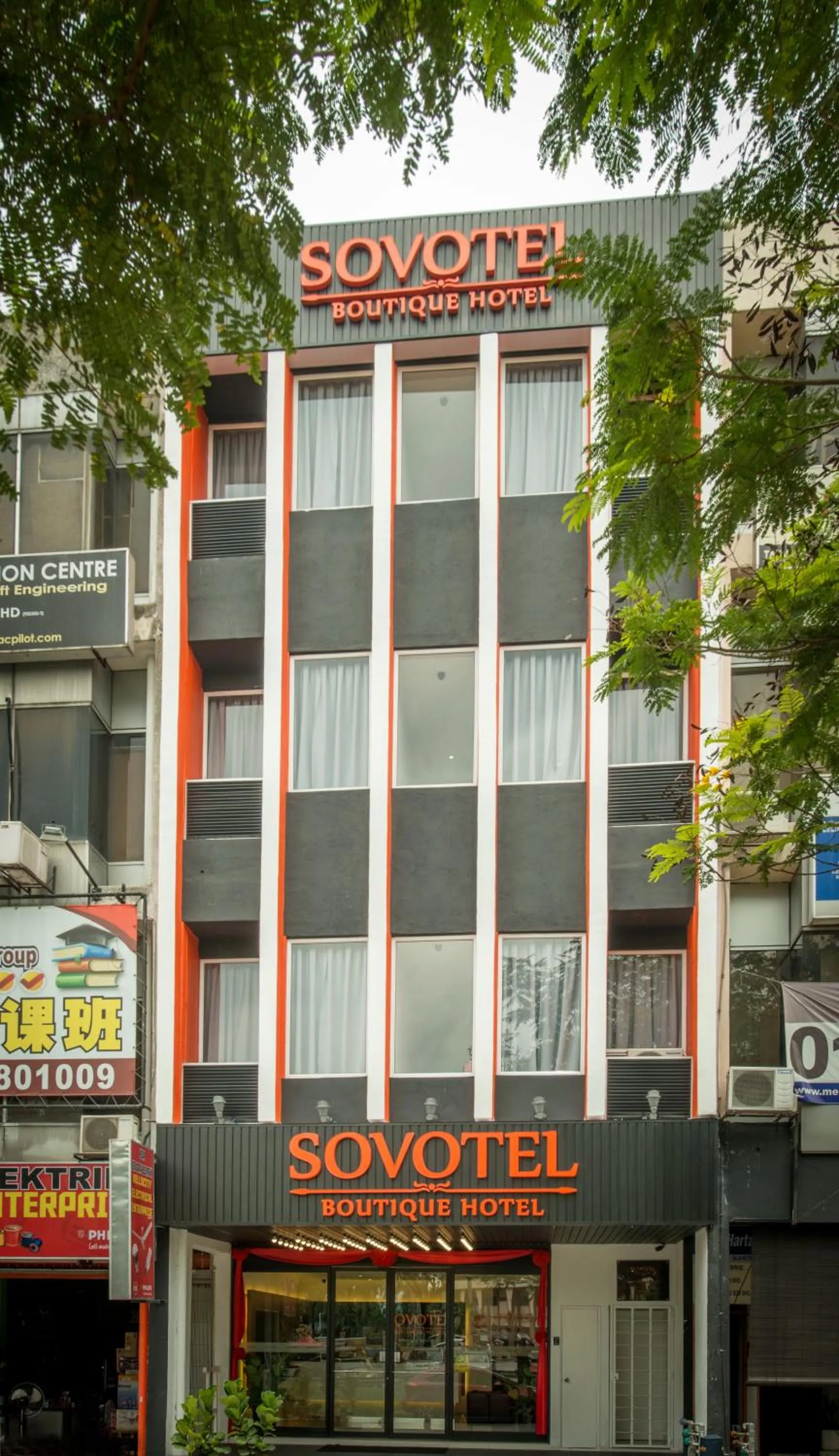 Street view in Sovotel @ Bandar Menjalara