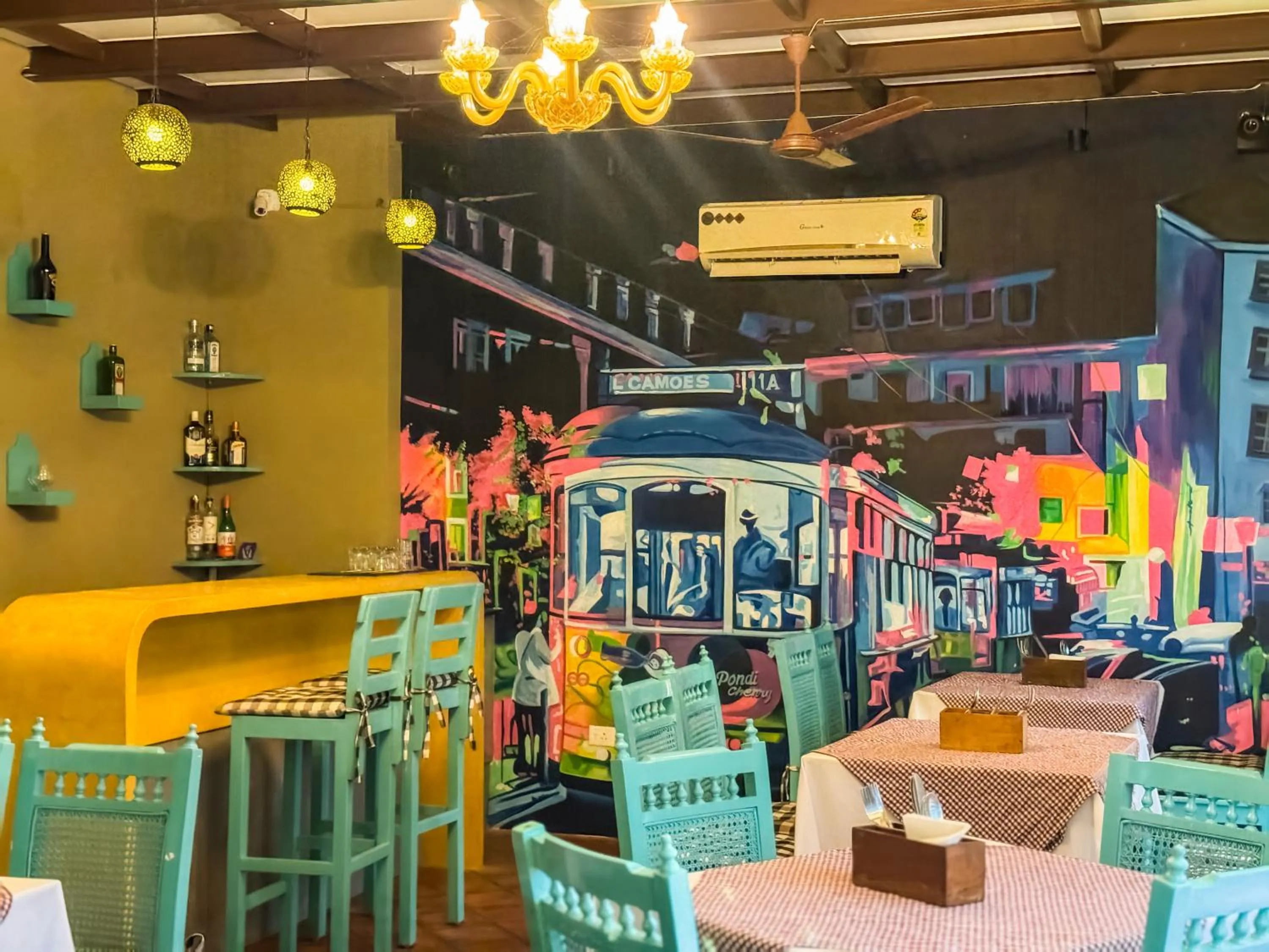 Dining area in Le Chateau