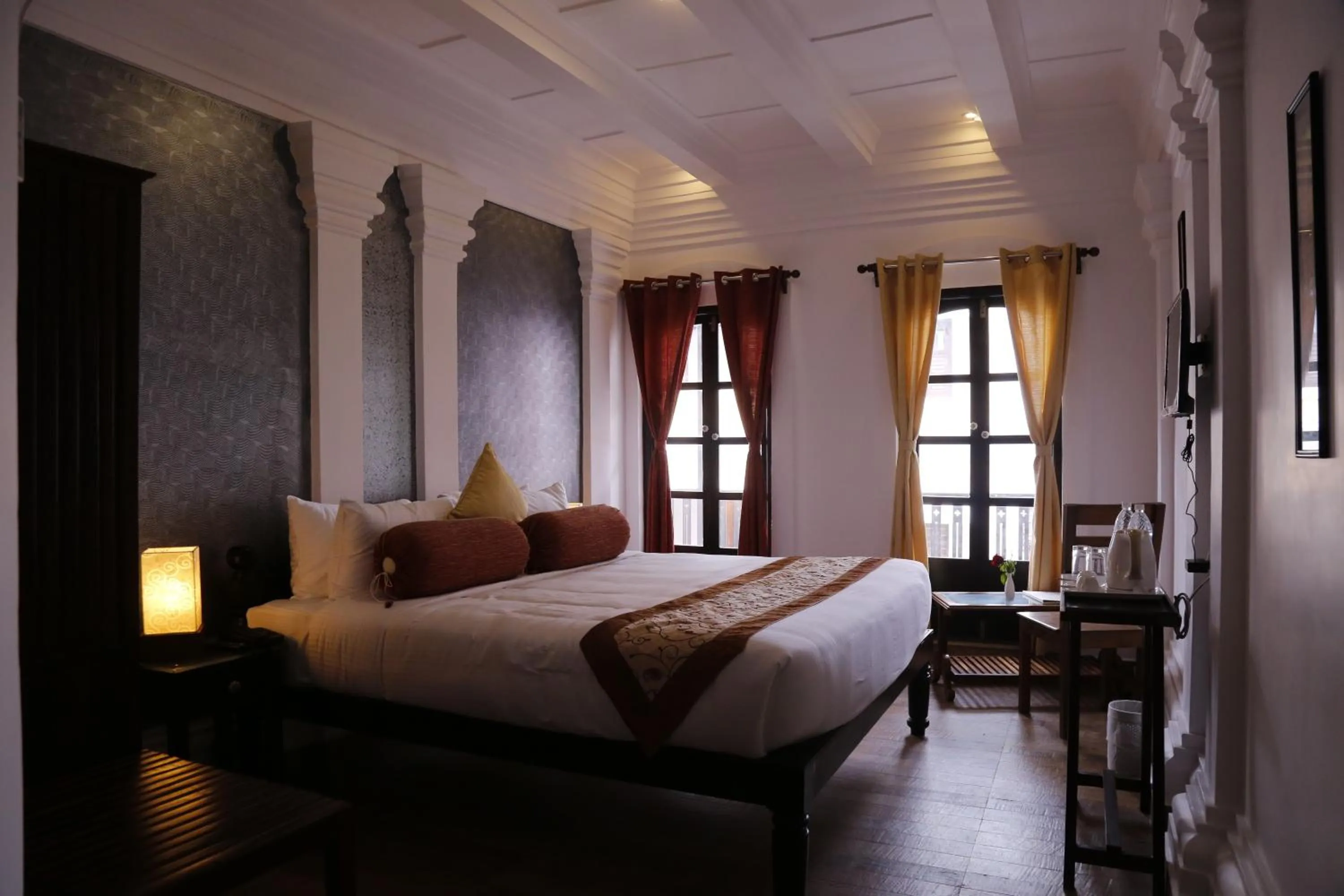 Photo of the whole room, Bed in Le Chateau