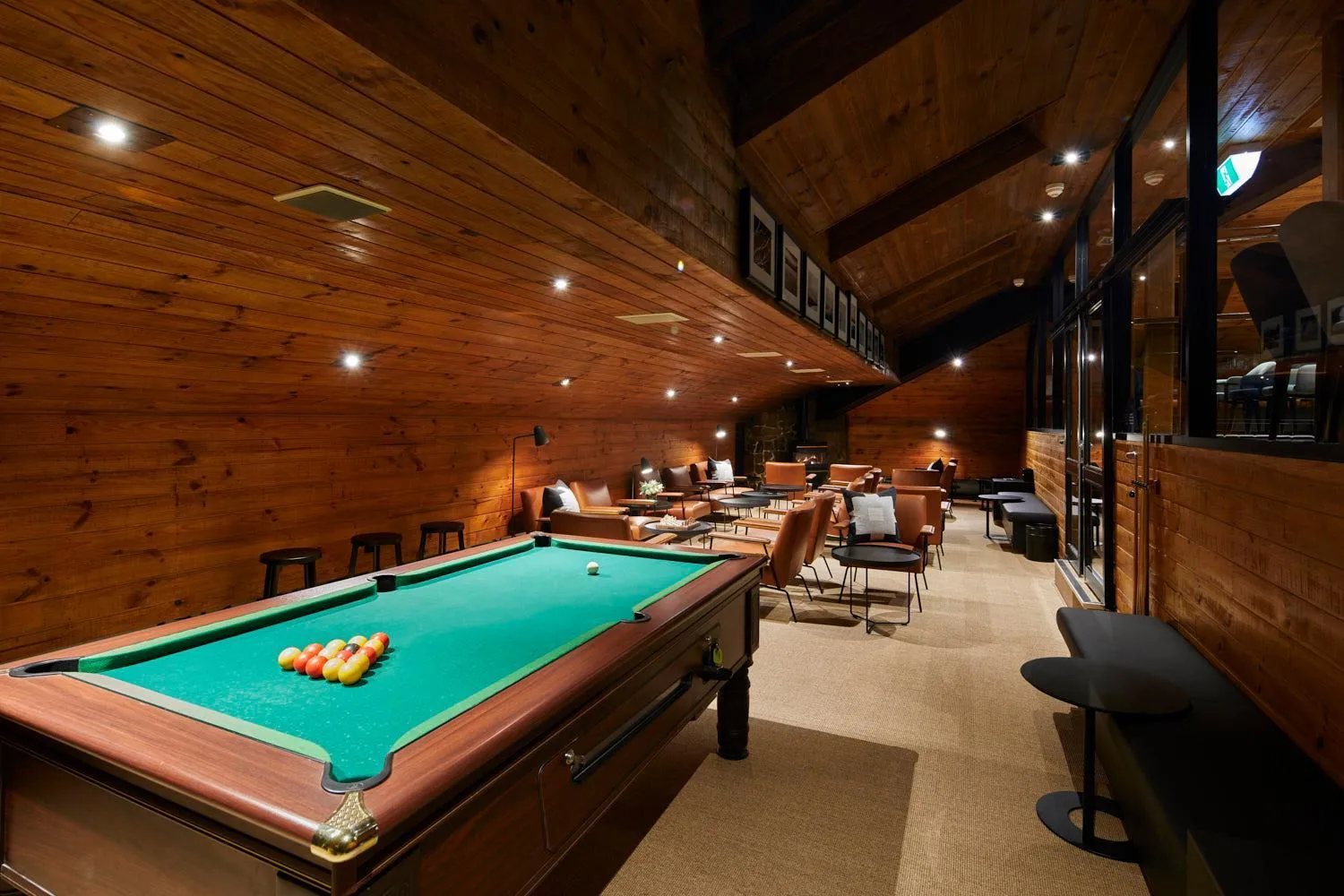 Billiard in Breathtaker Hotel and Spa