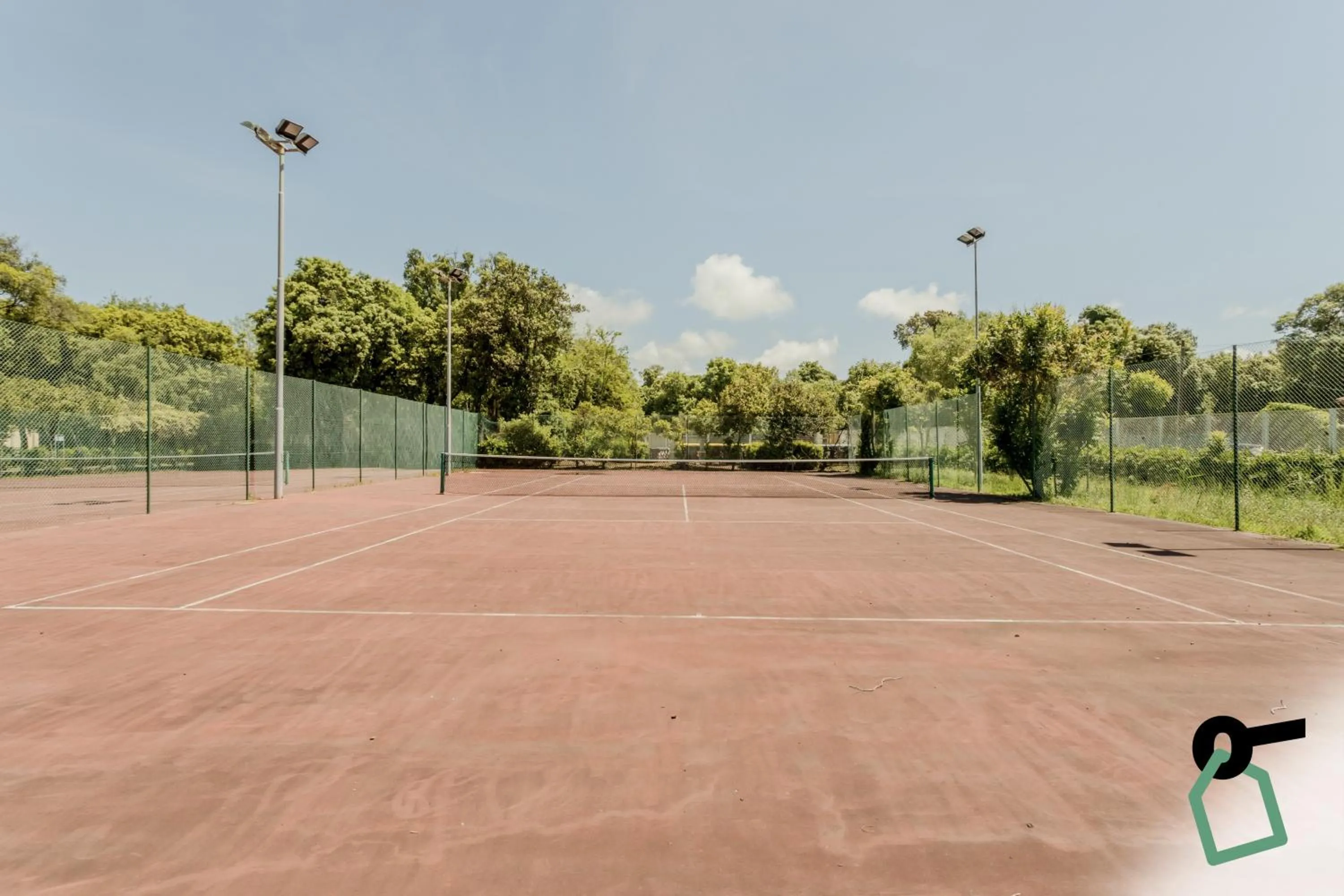 Tennis court in HOTIDAY Room Collection - Calambrone